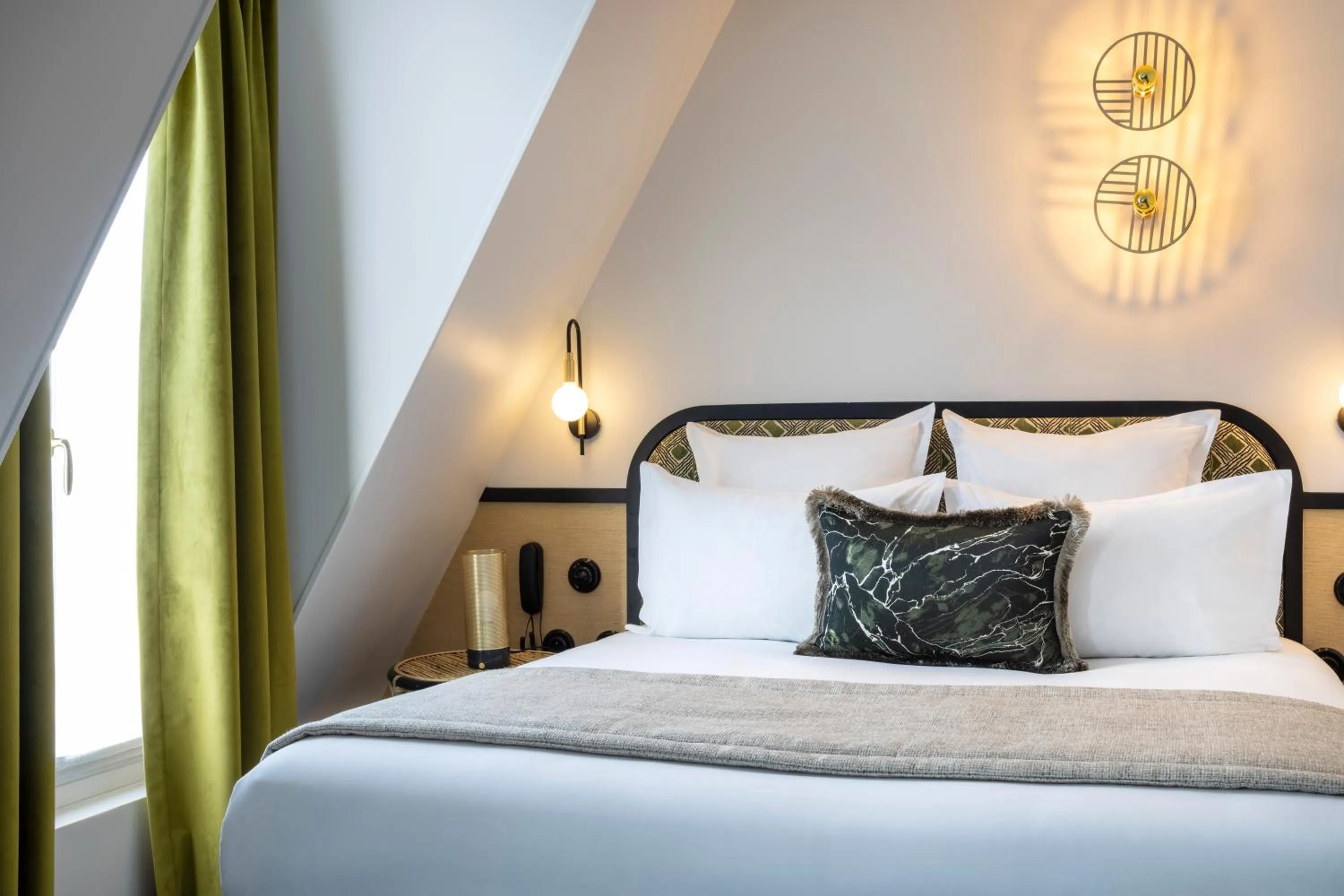 Bedroom, Bed in Grand Hôtel Chicago