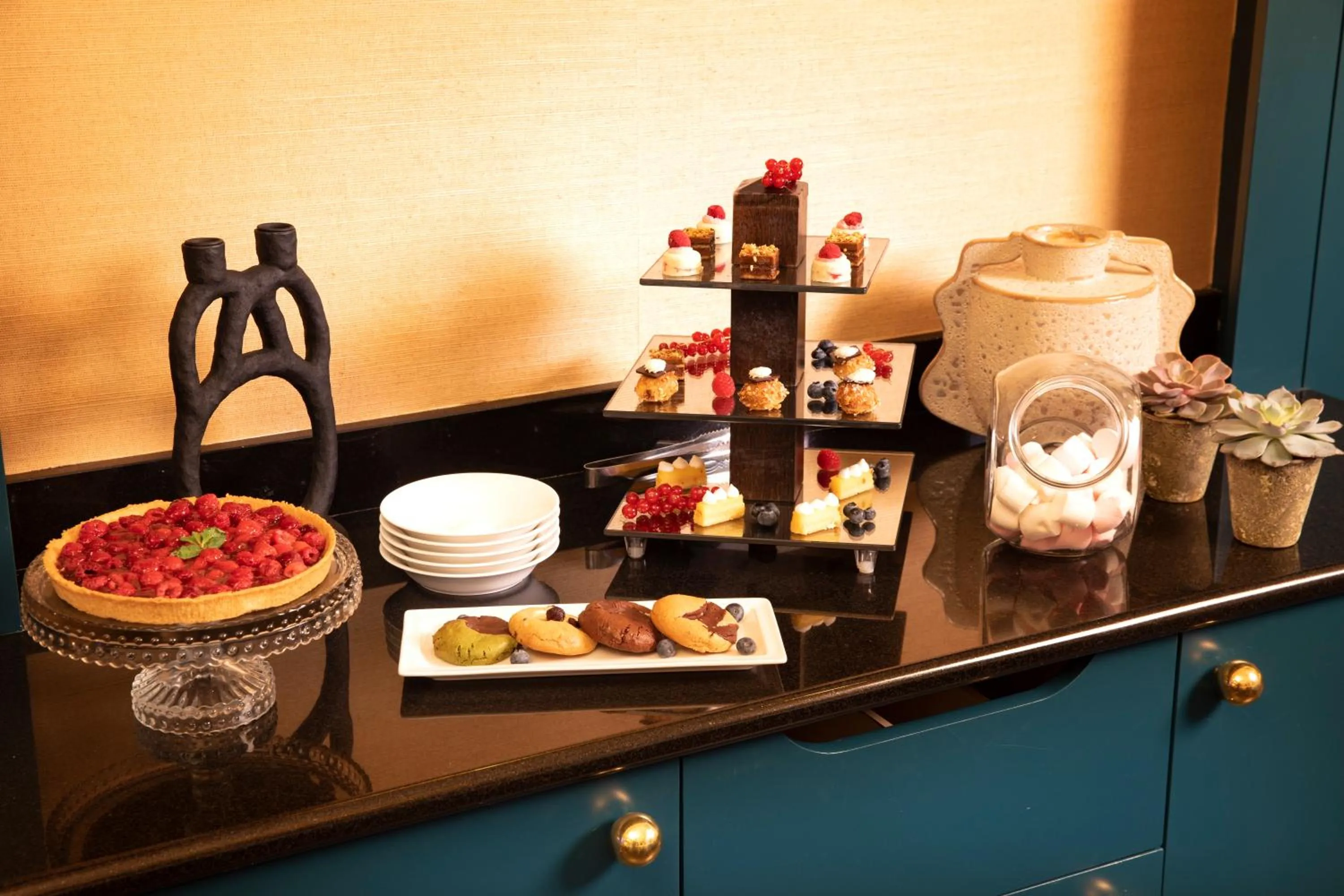 Buffet breakfast in Grand Hôtel Chicago