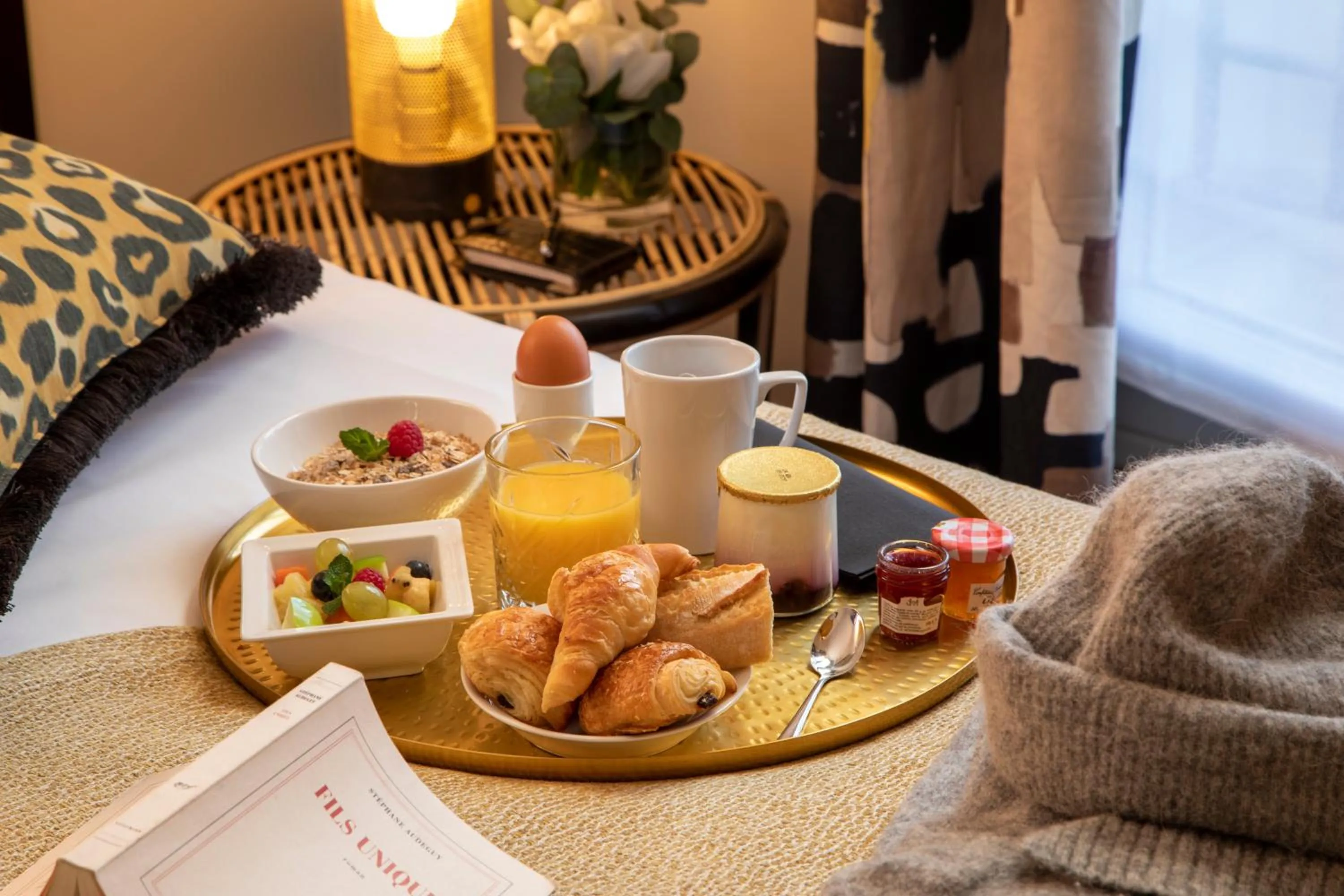 Continental breakfast in Grand Hôtel Chicago