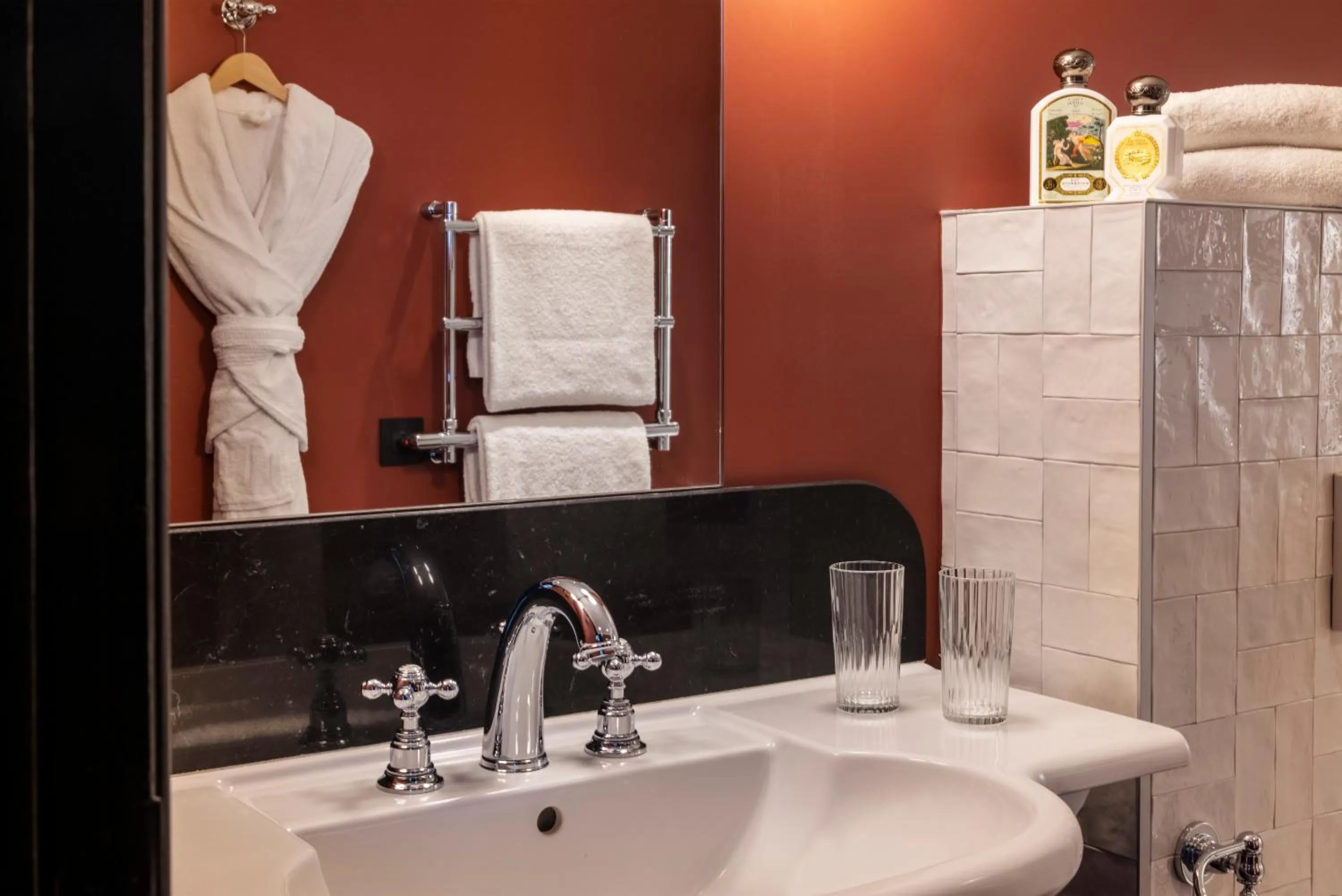 Bathroom in Grand Hôtel Chicago