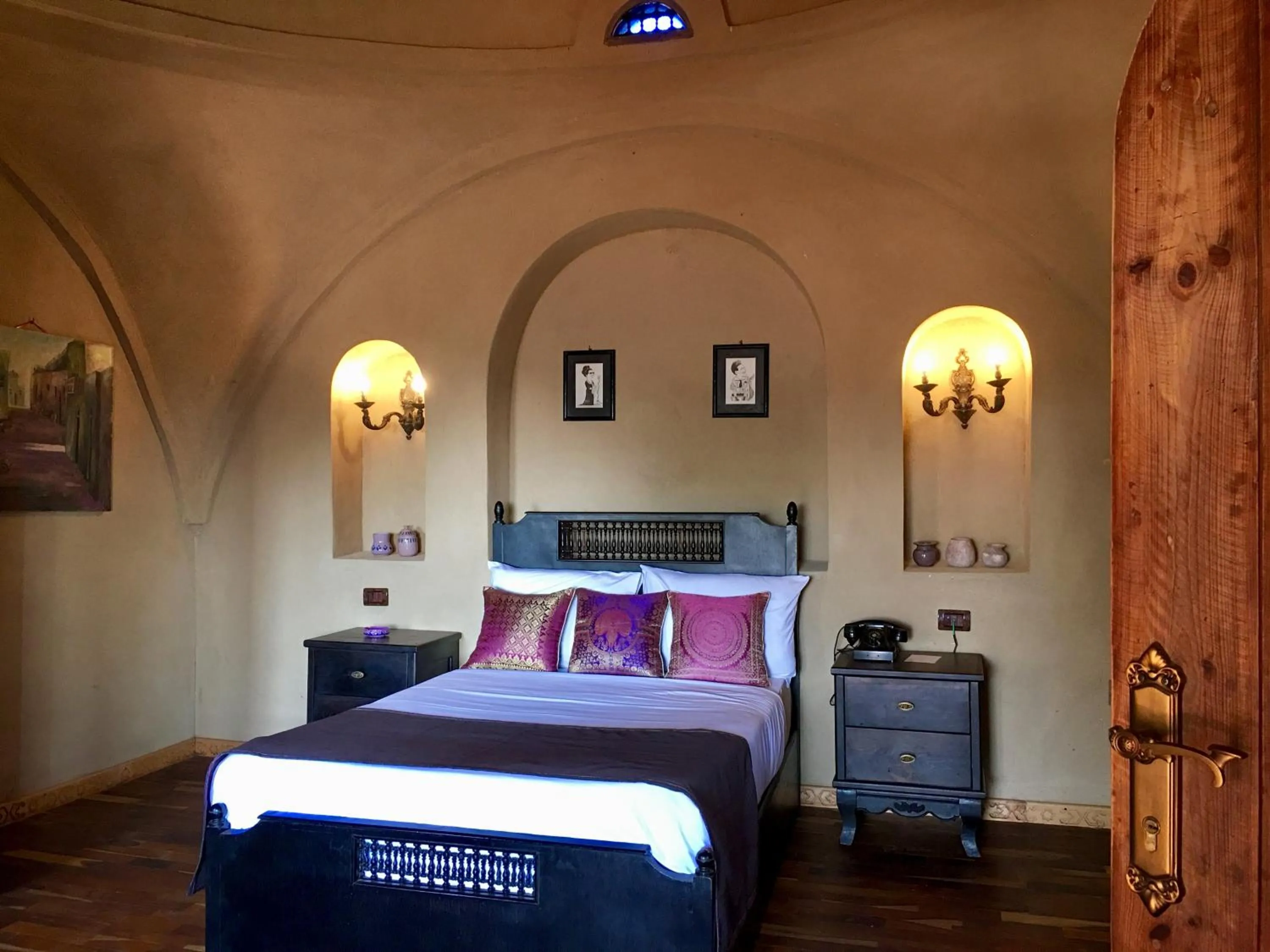 Bed in Djorff Palace