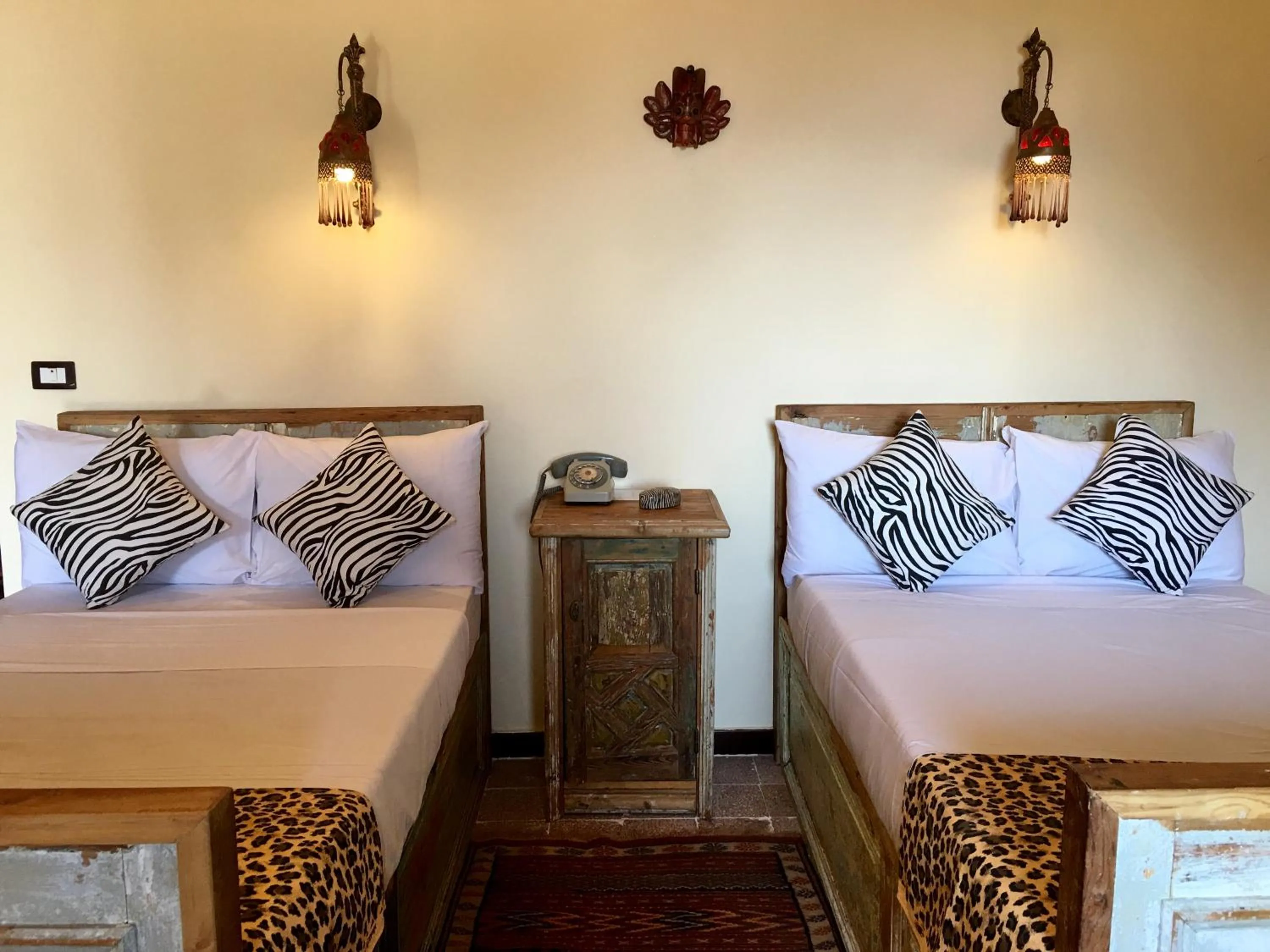 Bedroom, Bed in Djorff Palace