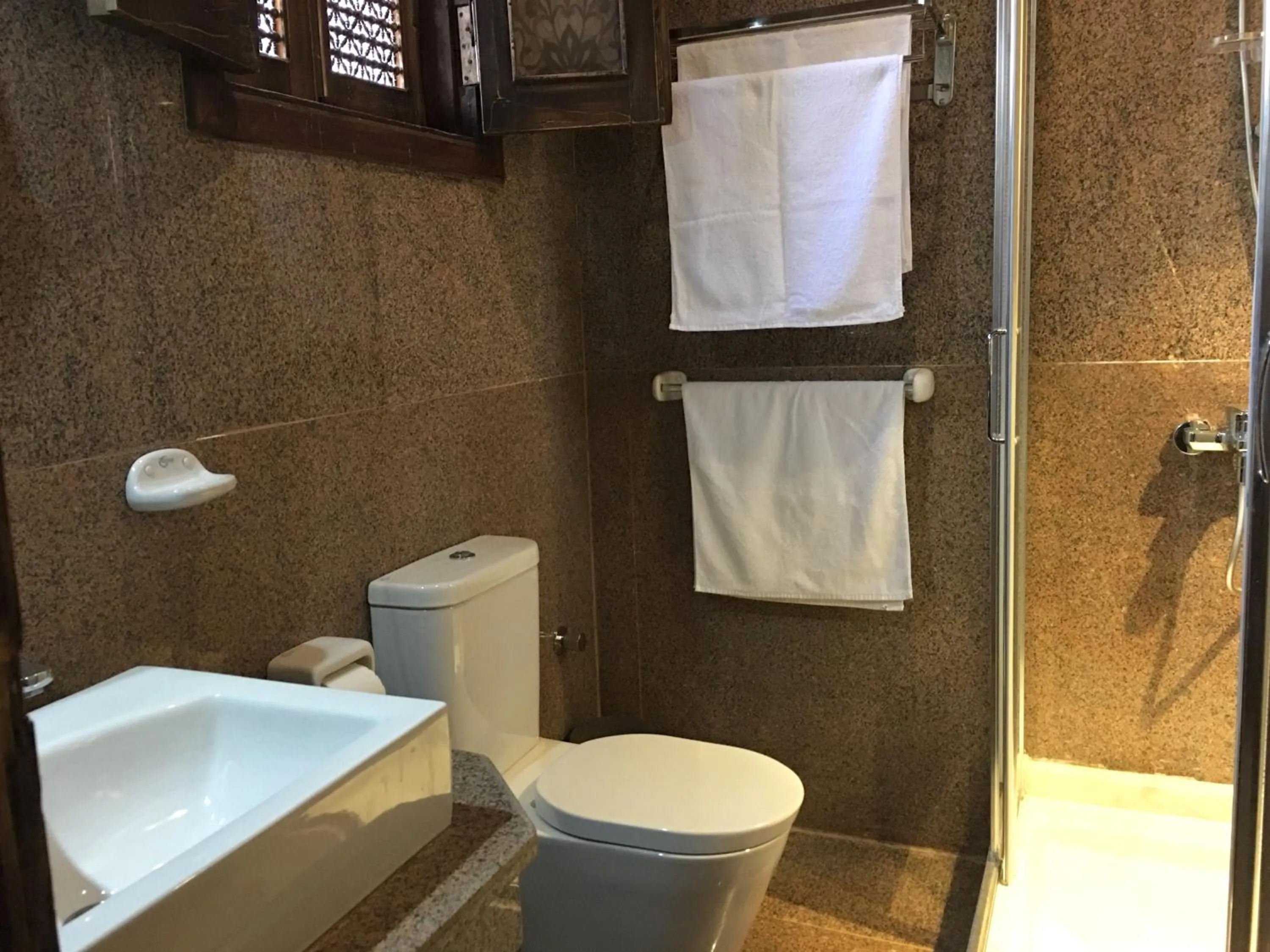 Bathroom in Djorff Palace