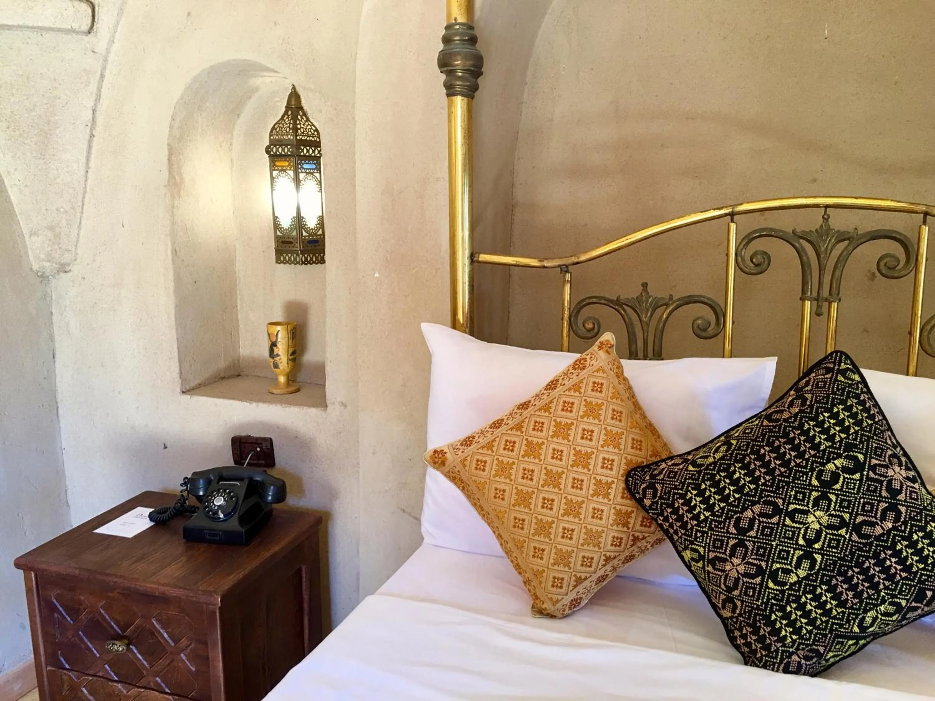 Decorative detail, Bed in Djorff Palace