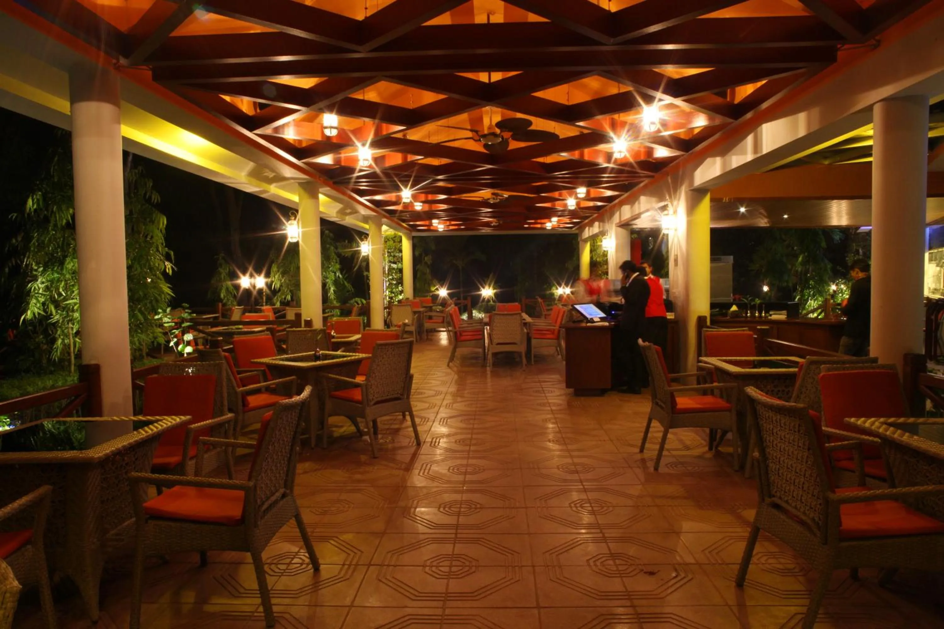 Restaurant/places to eat in Grand Sultan Tea Resort & Golf