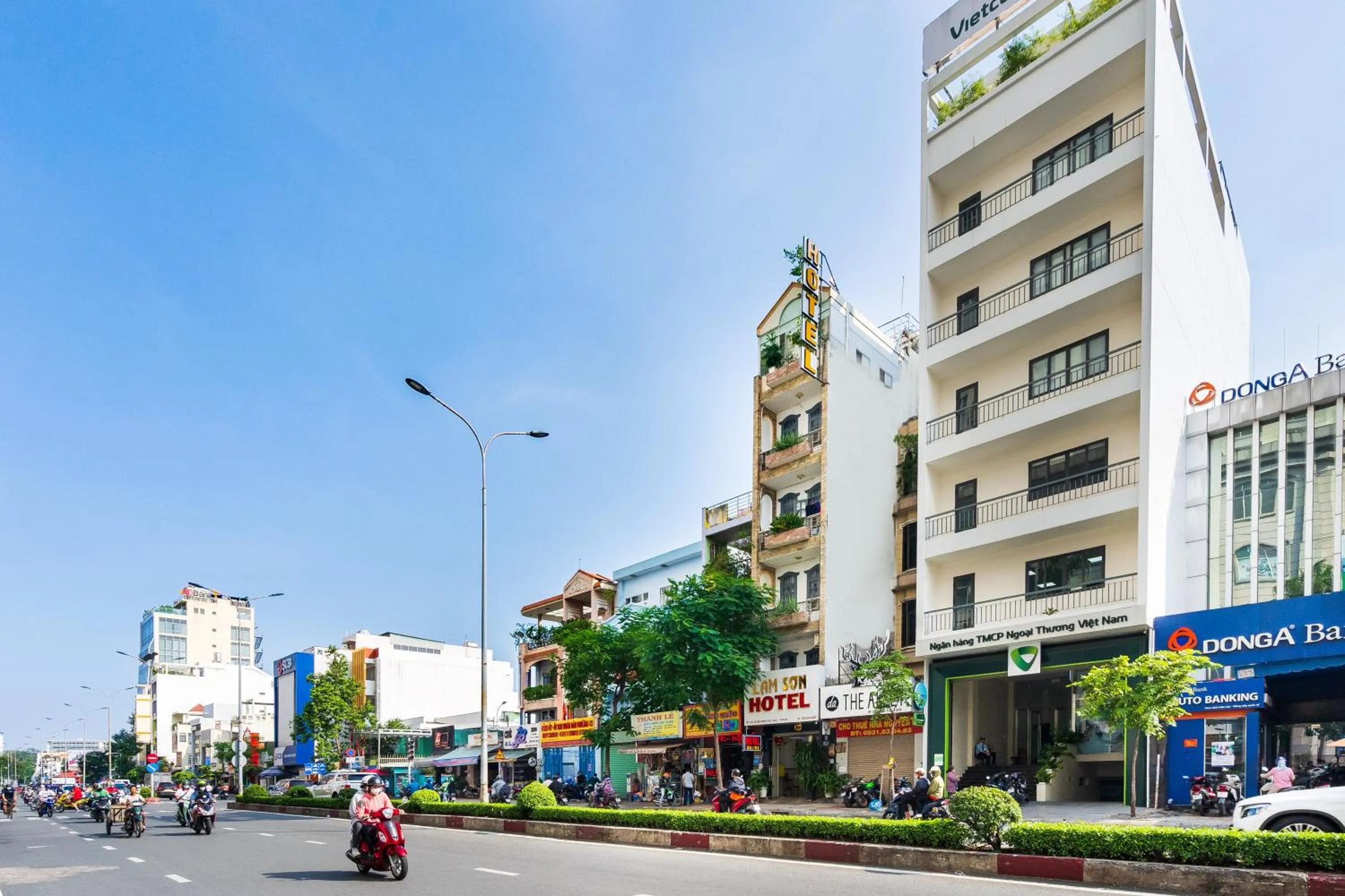 Property building in Lam Sơn Hotel