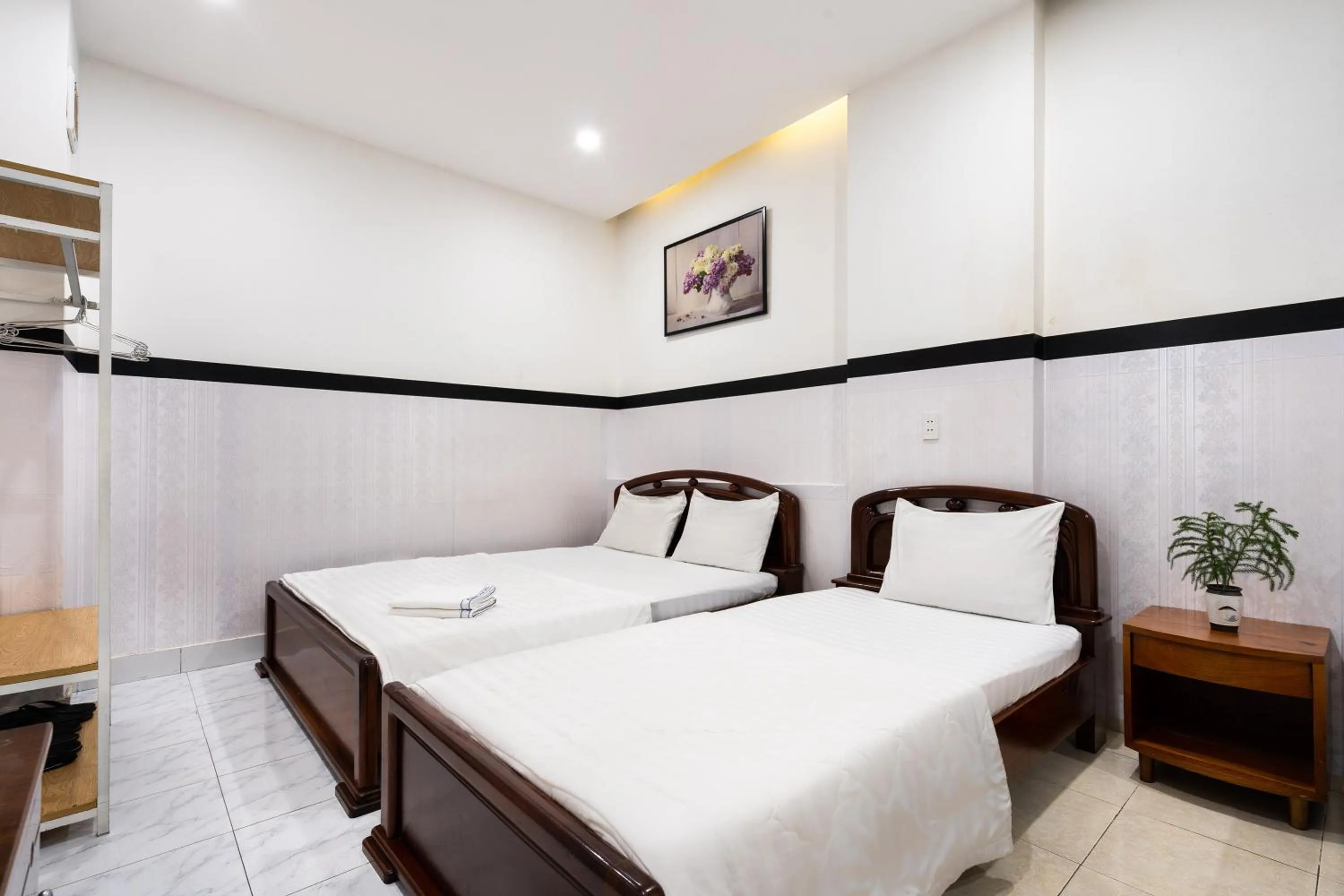Bed in Lam Sơn Hotel