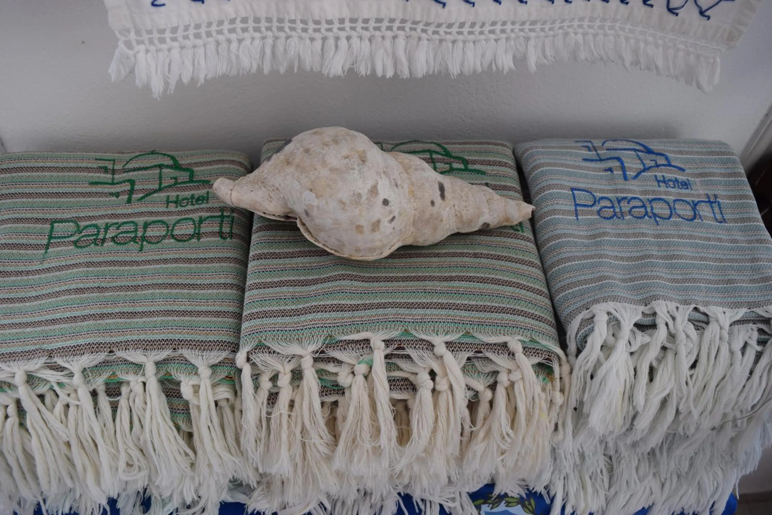 Property logo or sign, Bed in Paraporti