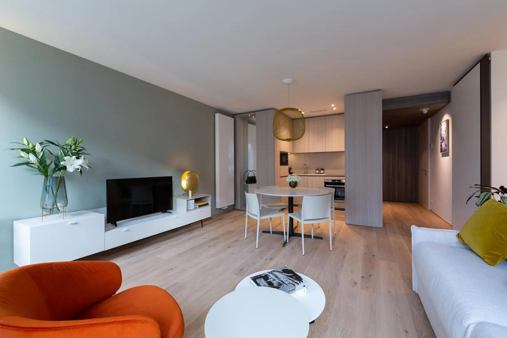 TV and multimedia in The Central City - Luxury Serviced Residence