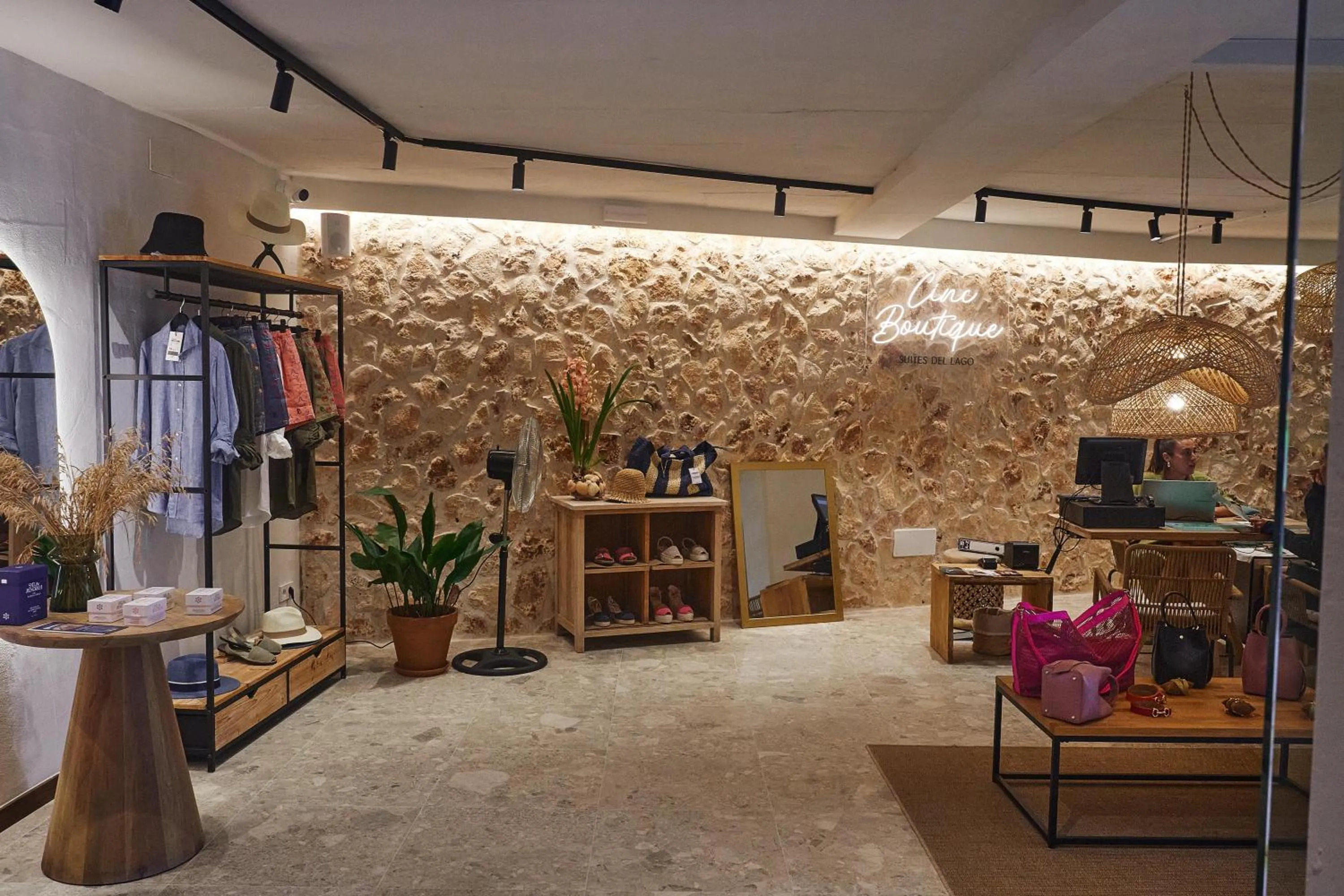 Lobby or reception in Lago Resort Menorca - Suites del Lago Adults Only