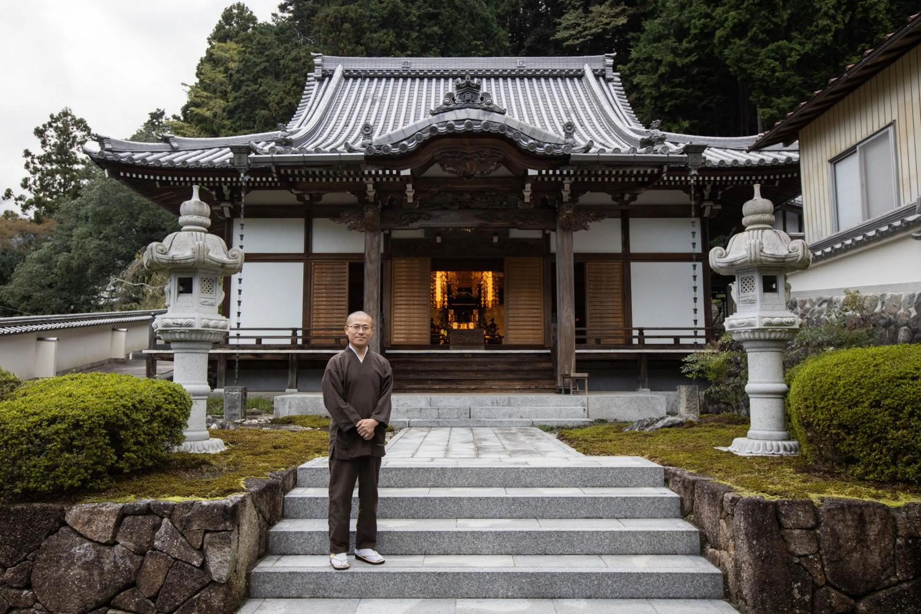 Facade/entrance in 宿坊 端場坊｜Temple Hotel Habanobo