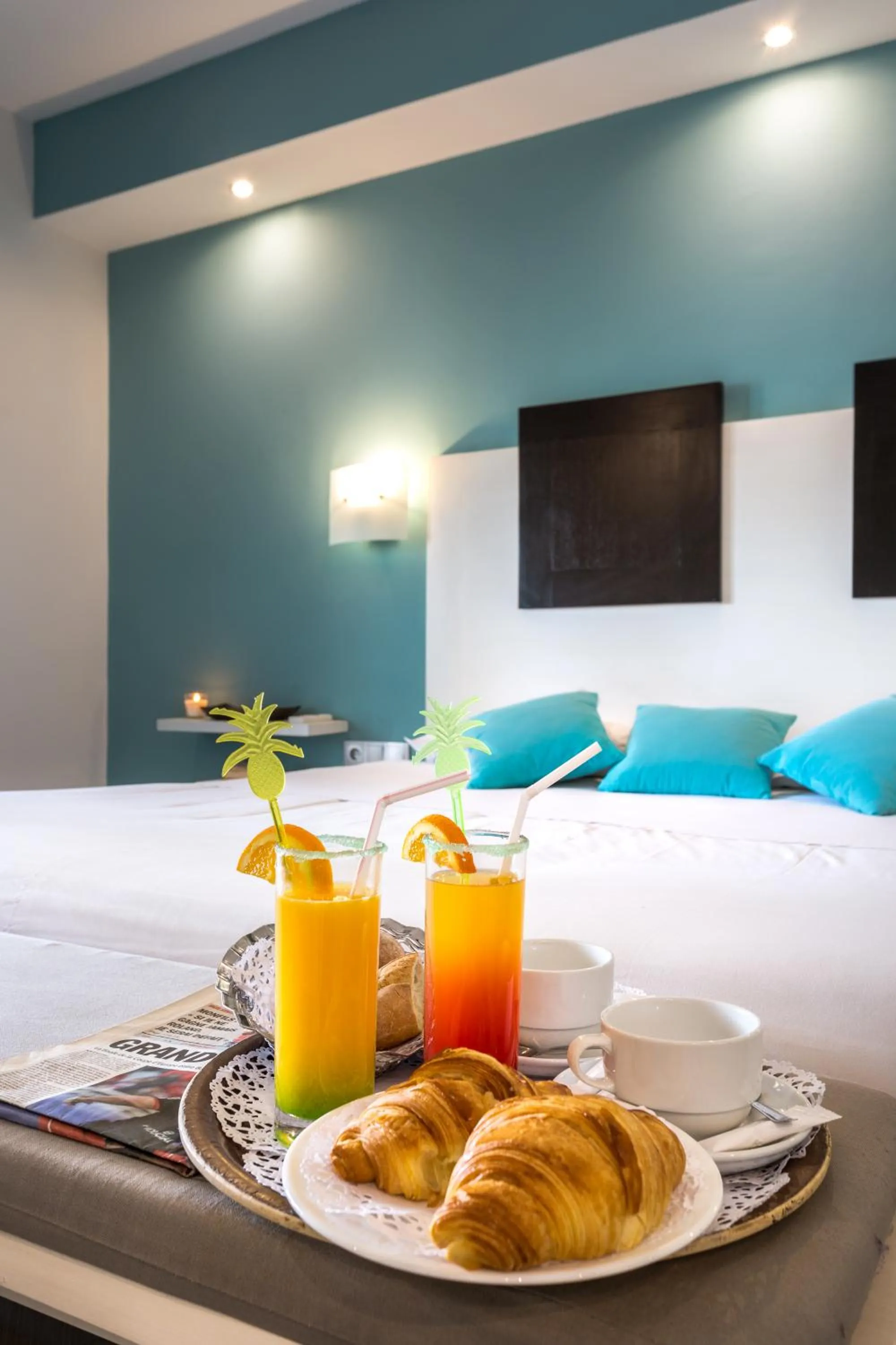 Bedroom, Bed in Café de Rome