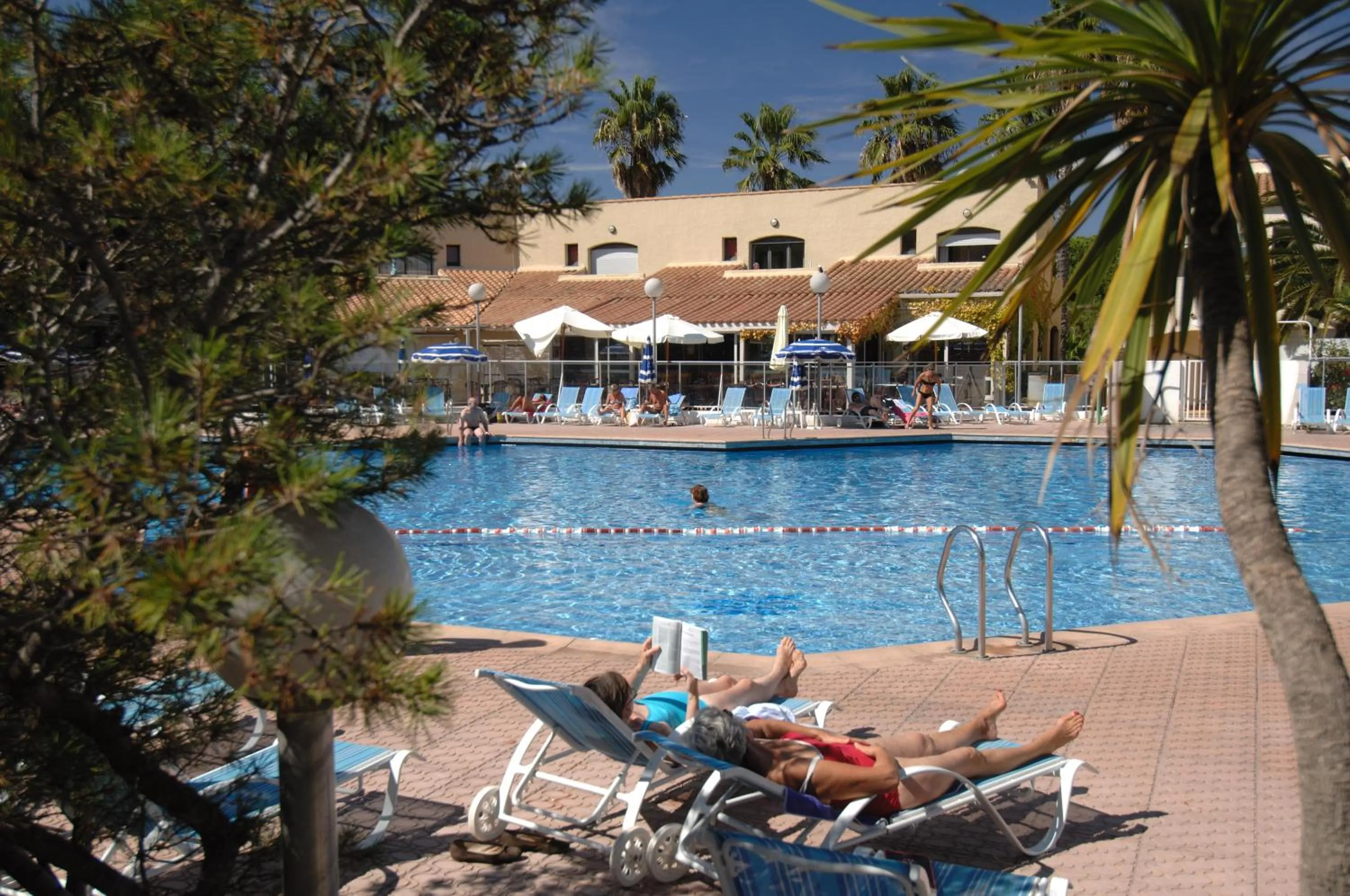 Swimming pool in Résidence Odalys Saint Loup