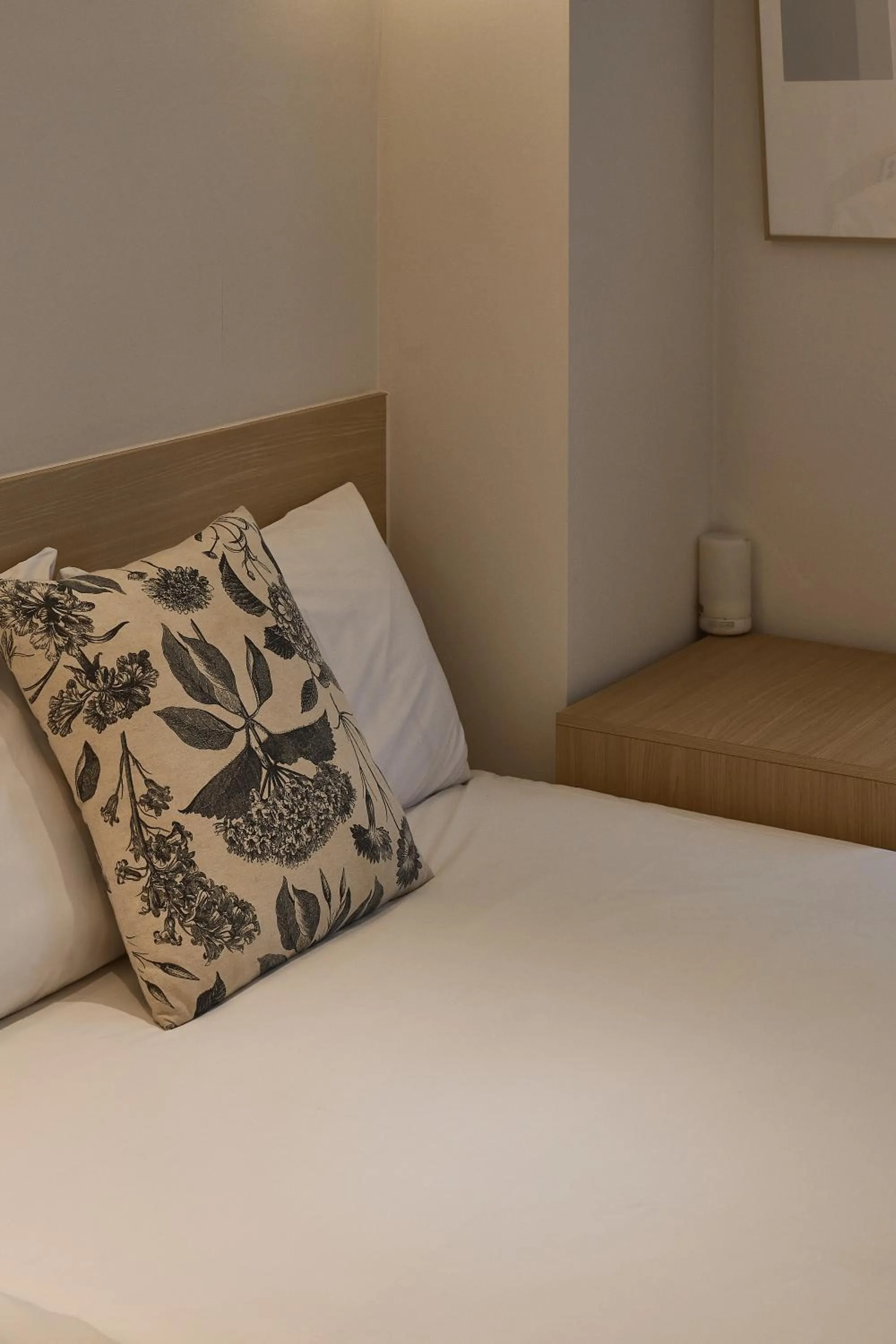 Bed in Artravel Home