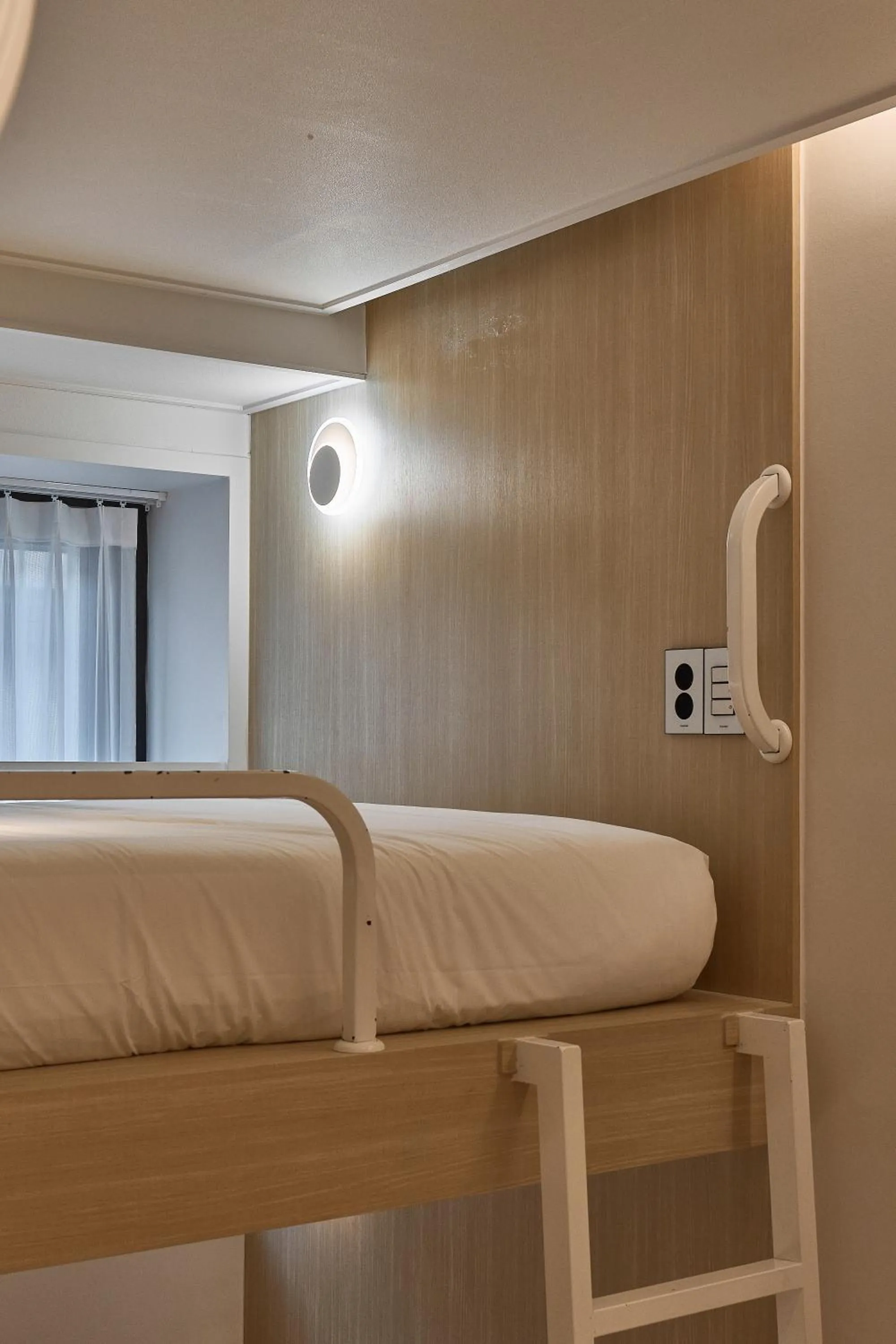 Bed in Artravel Home