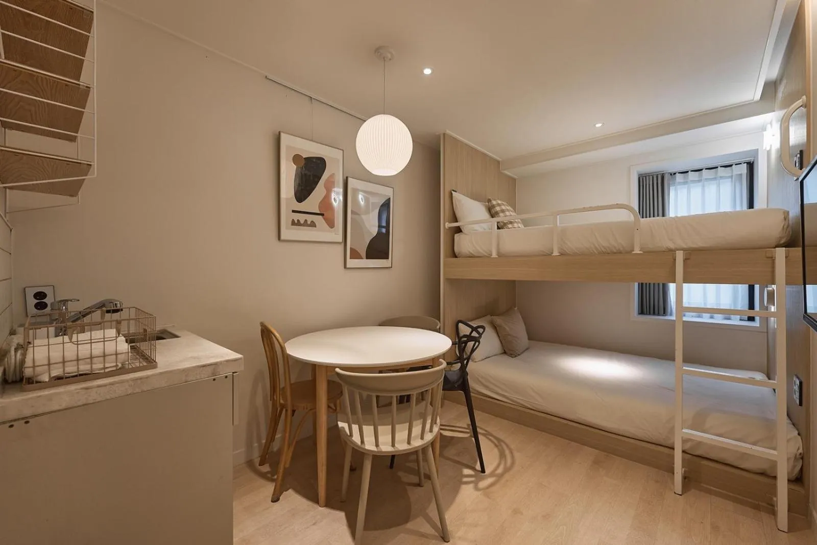 Bed in Artravel Home