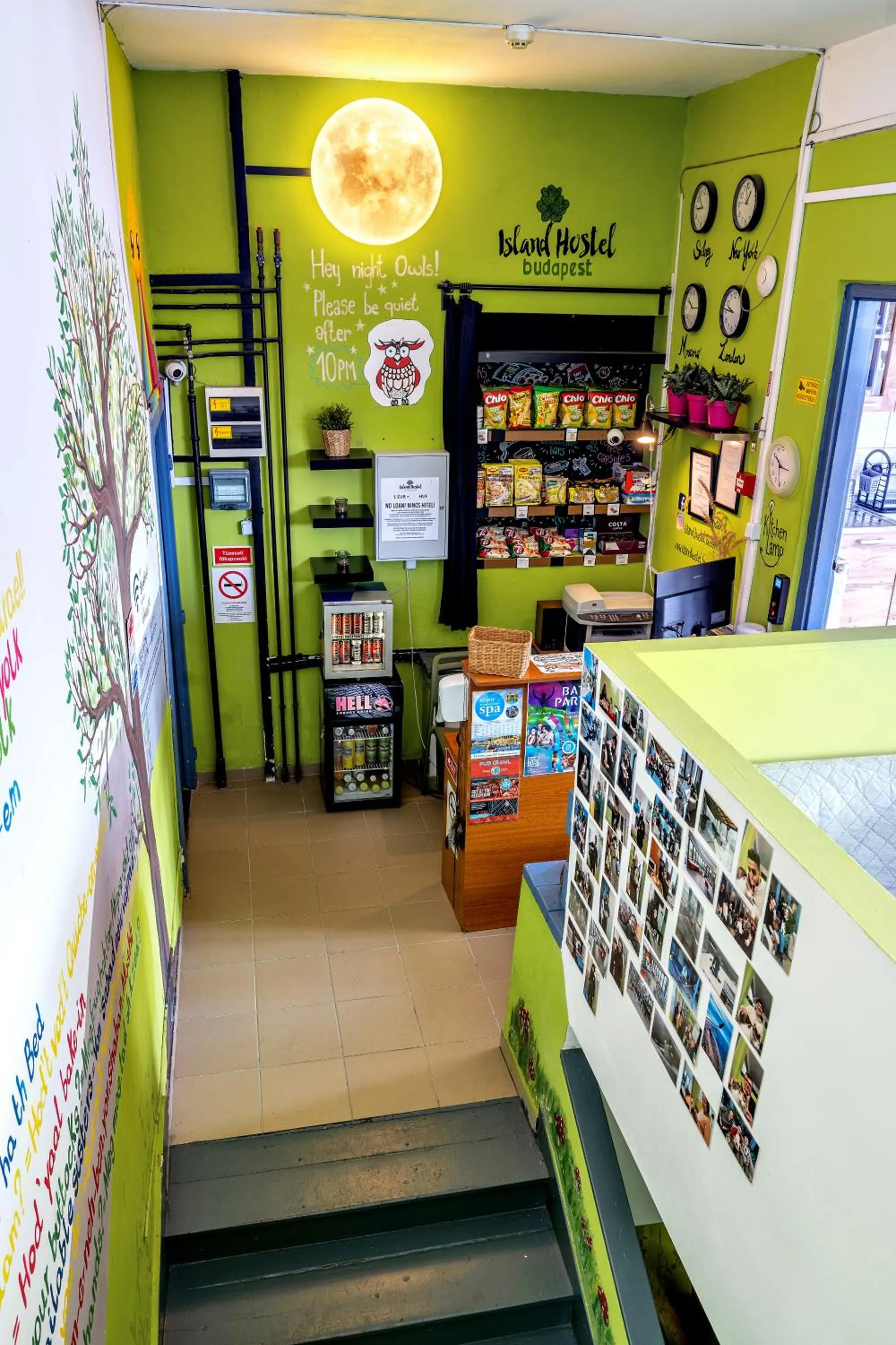 Property logo or sign in Island Hostel Budapest