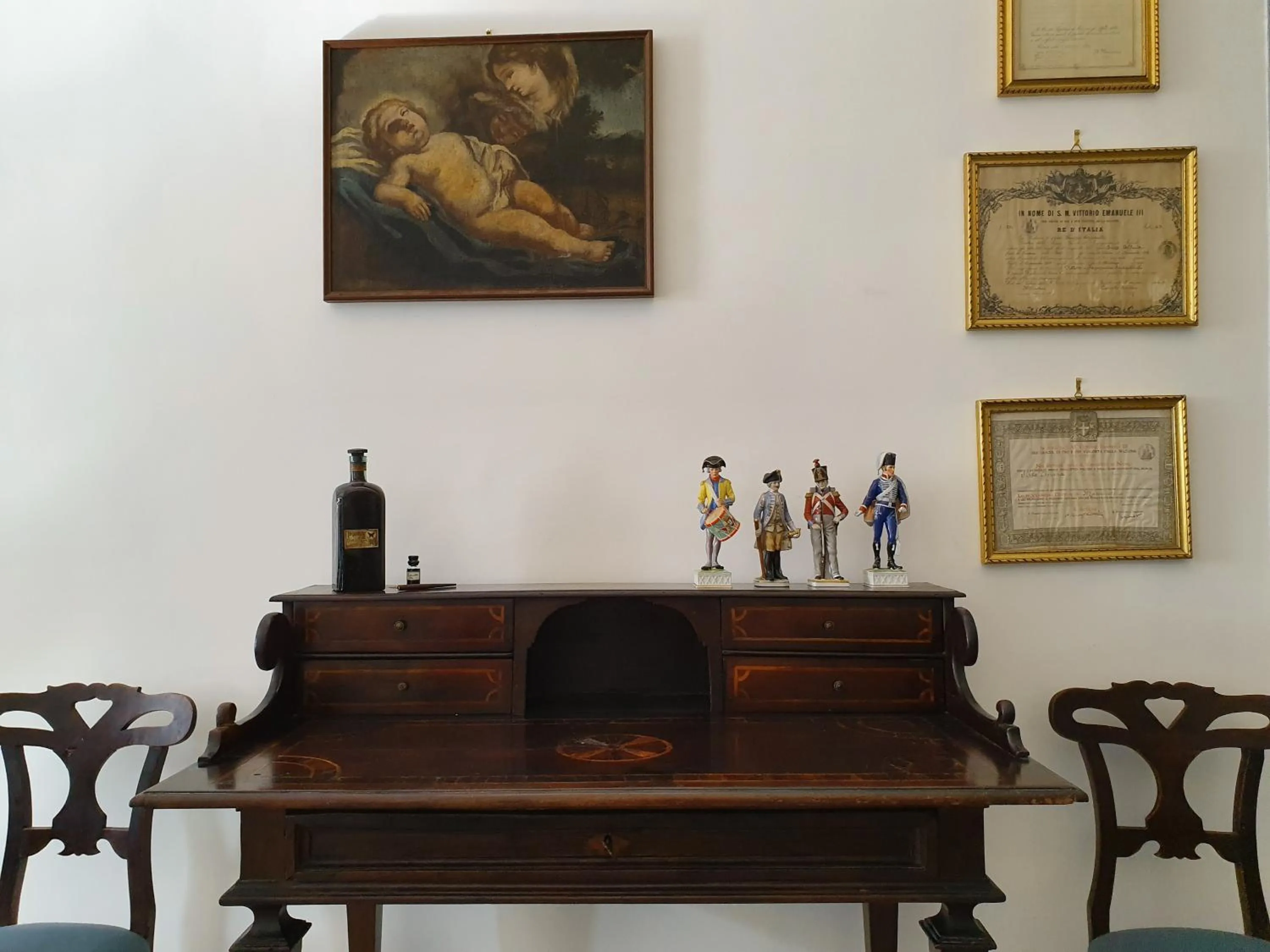 Decorative detail in D'Angleterre Guest House