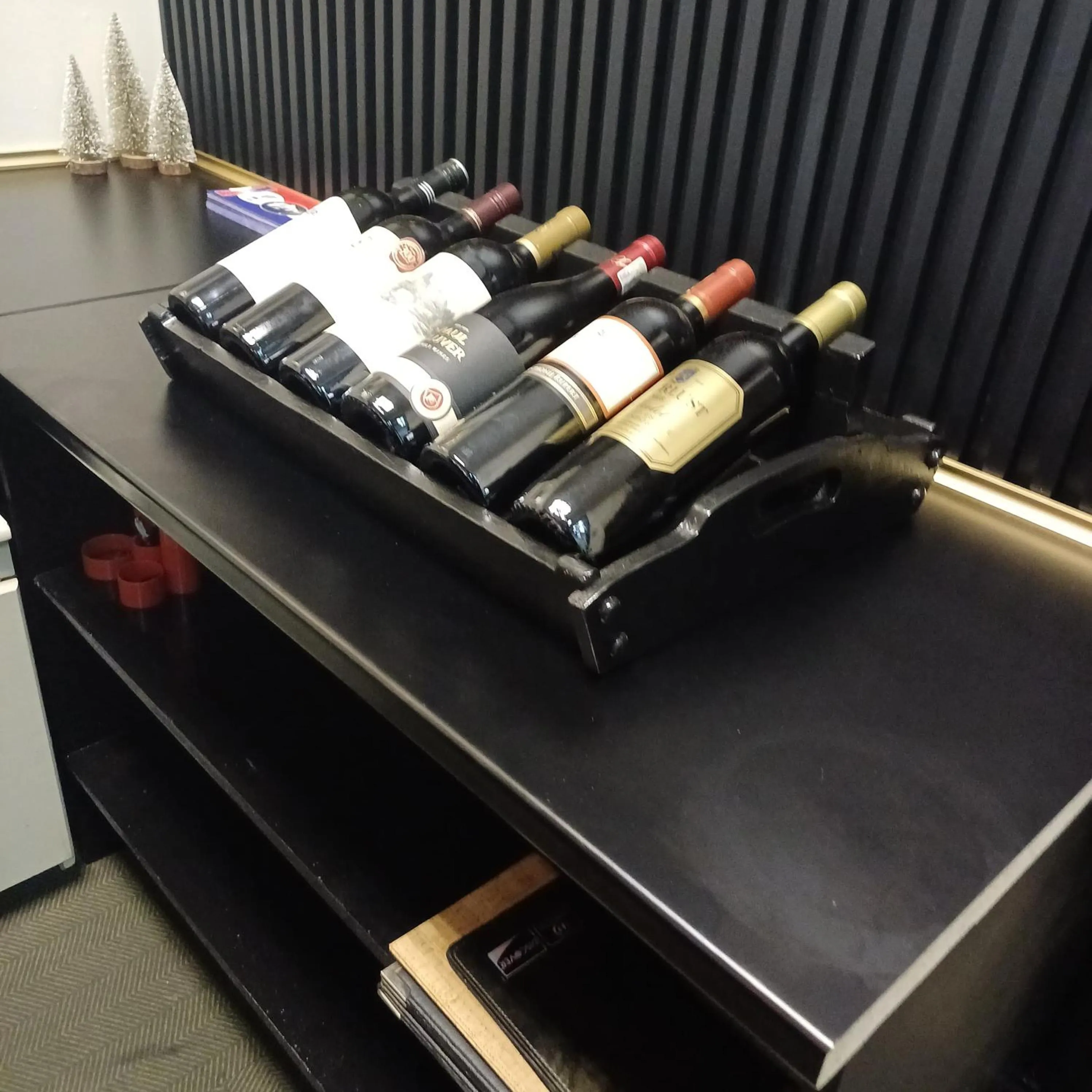 Alcoholic drinks in Redlands Hotel