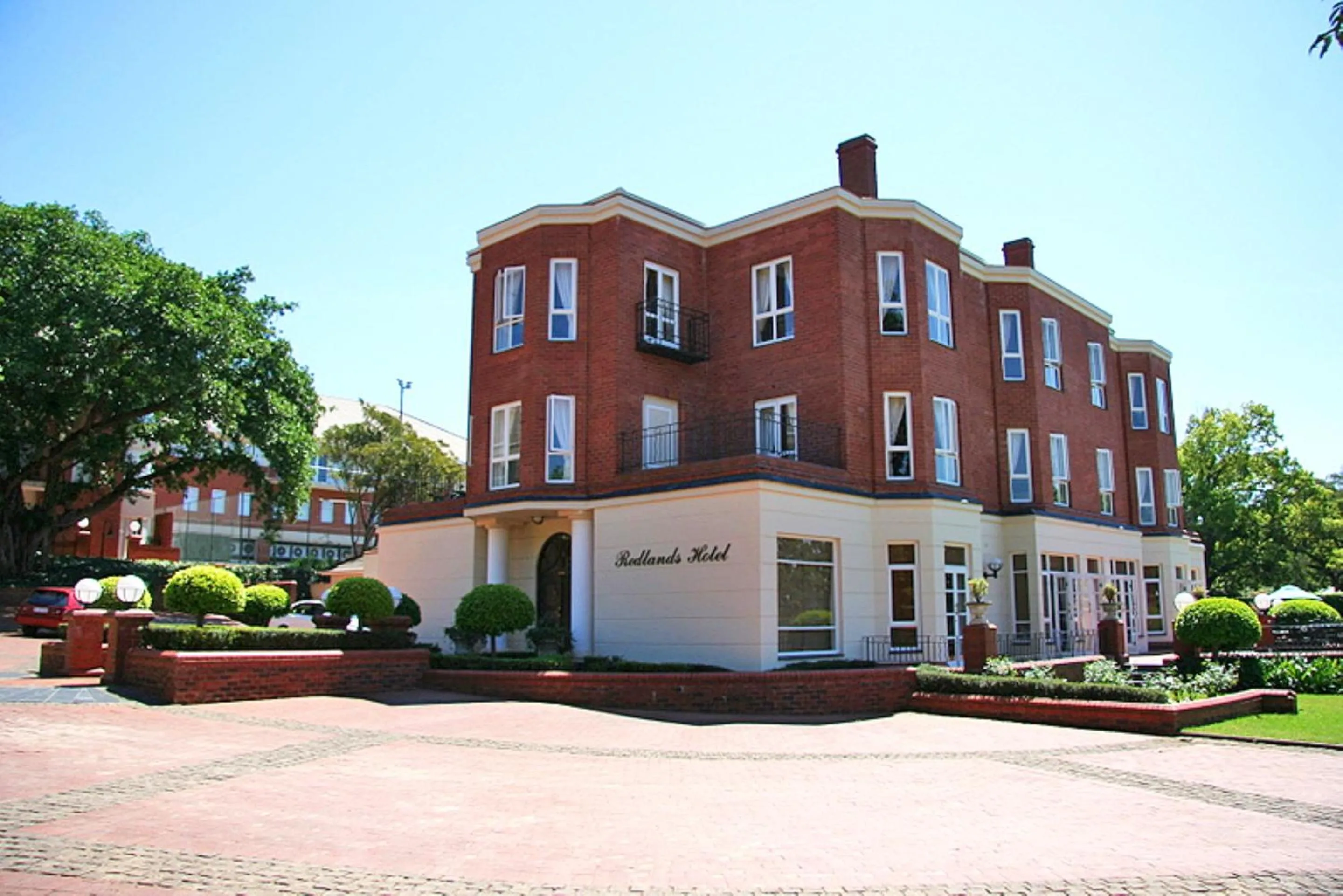 Property building in Redlands Hotel