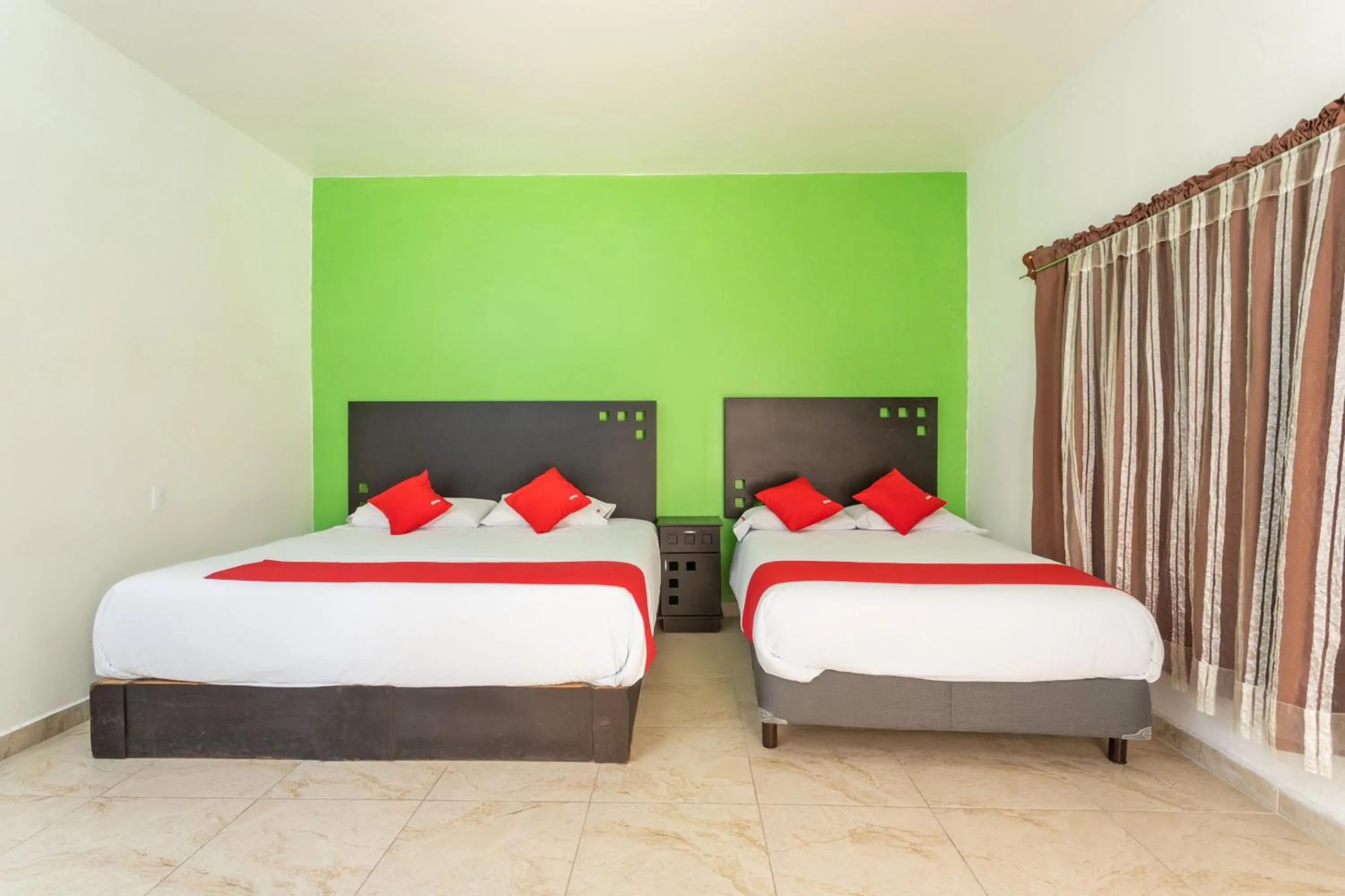 Bedroom, Bed in Capital O Hotel Emperadores Inn, Atlixco