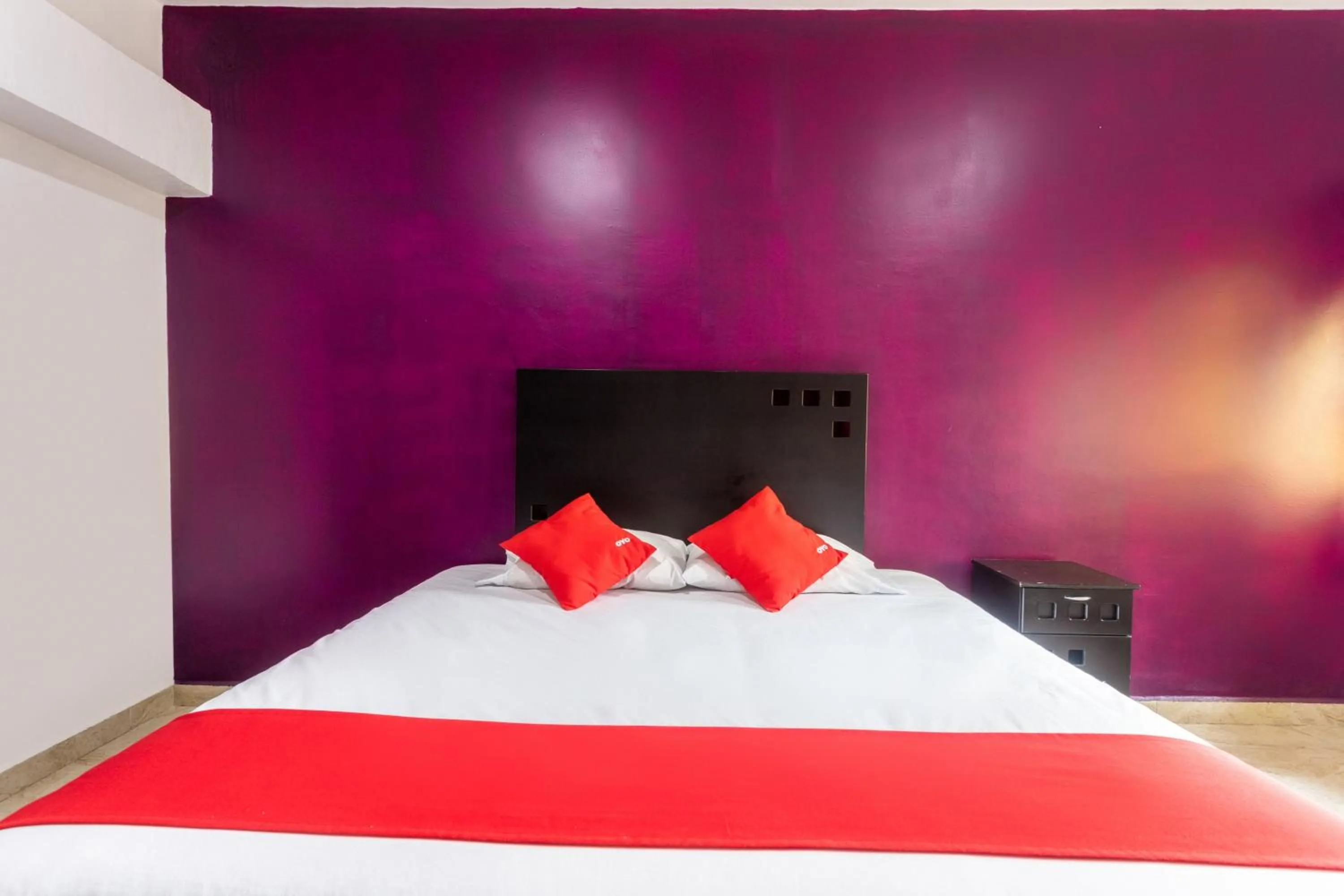 Bedroom, Bed in Capital O Hotel Emperadores Inn, Atlixco