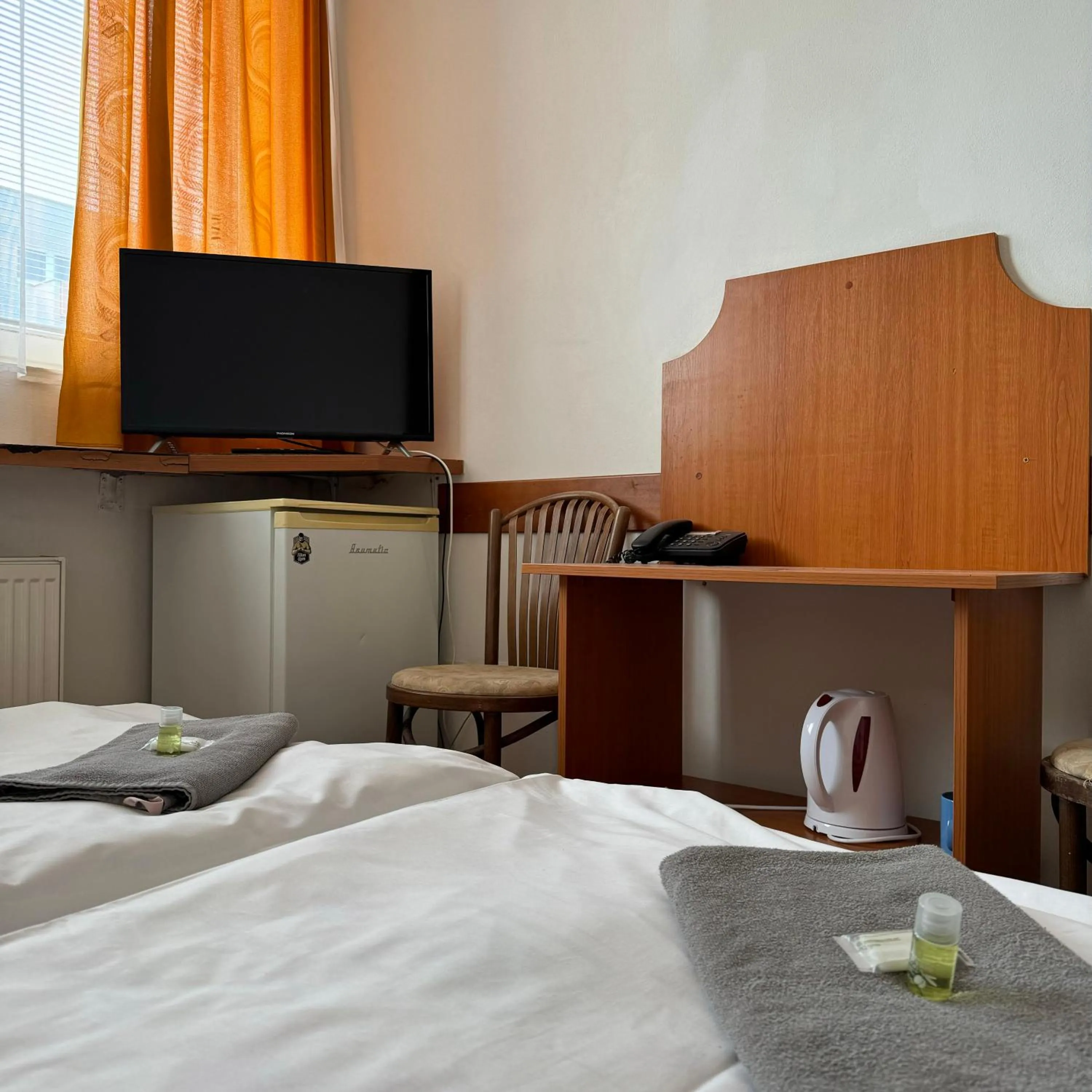 TV and multimedia, Bed in Hotel Avion