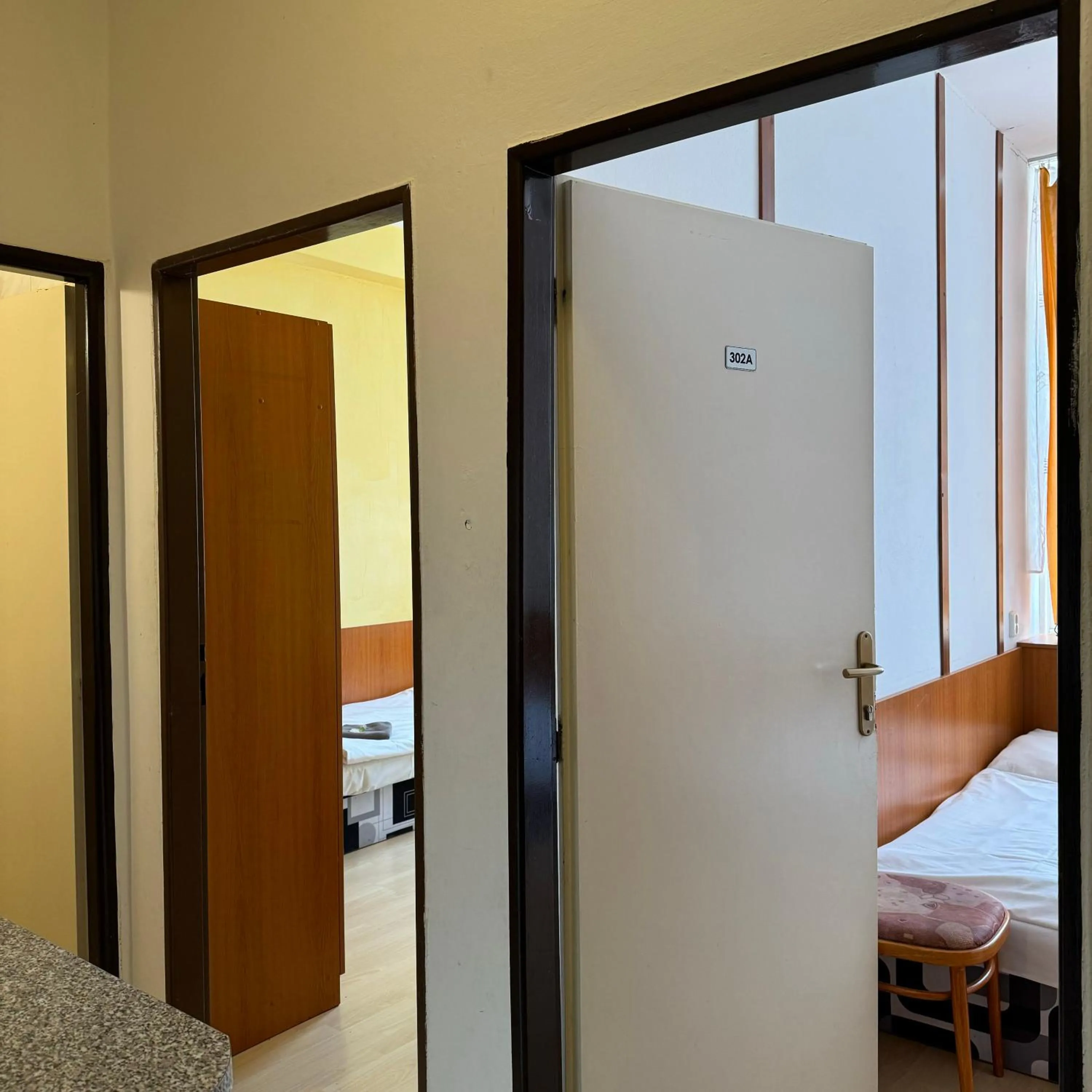 Photo of the whole room, Bed in Hotel Avion