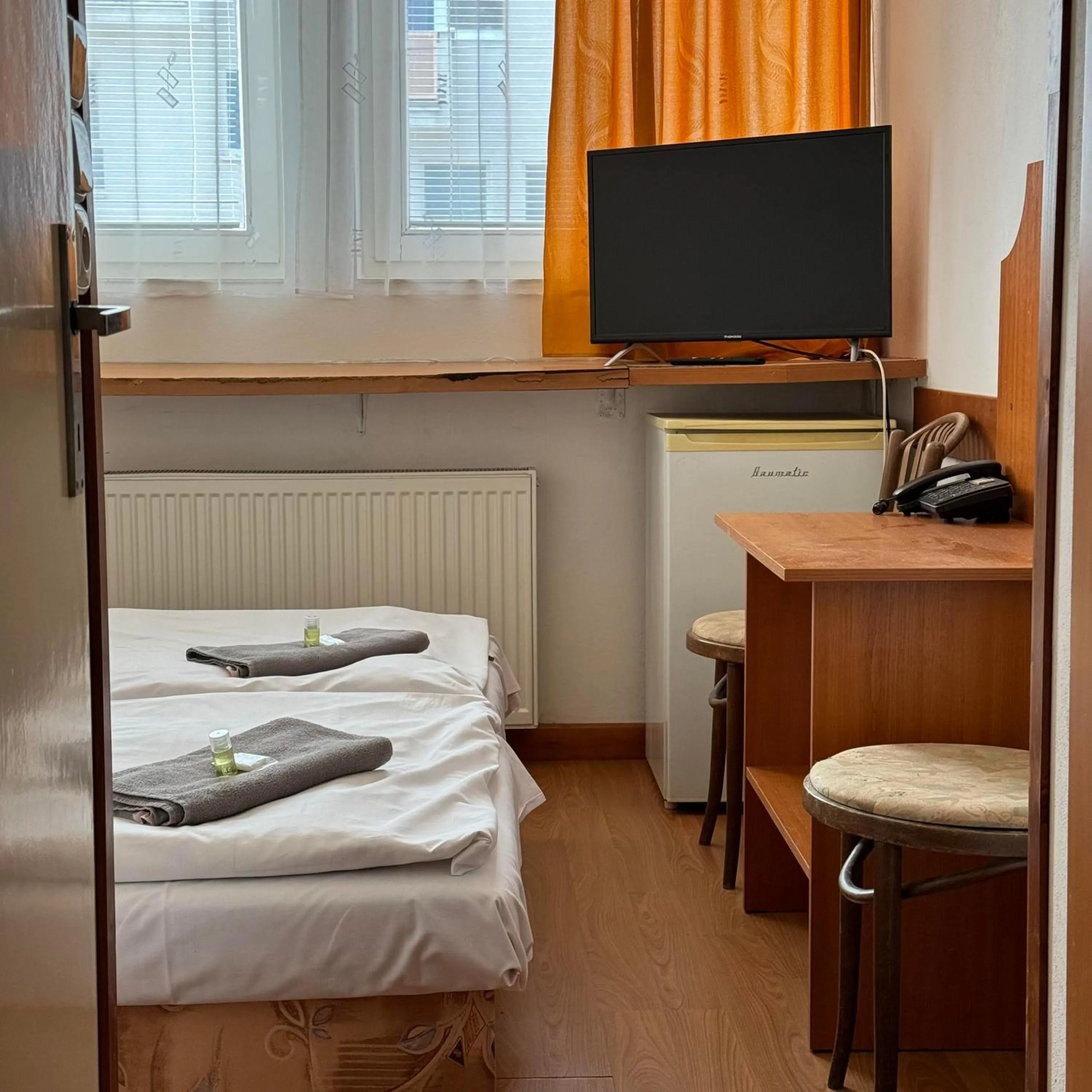 TV and multimedia, Bed in Hotel Avion