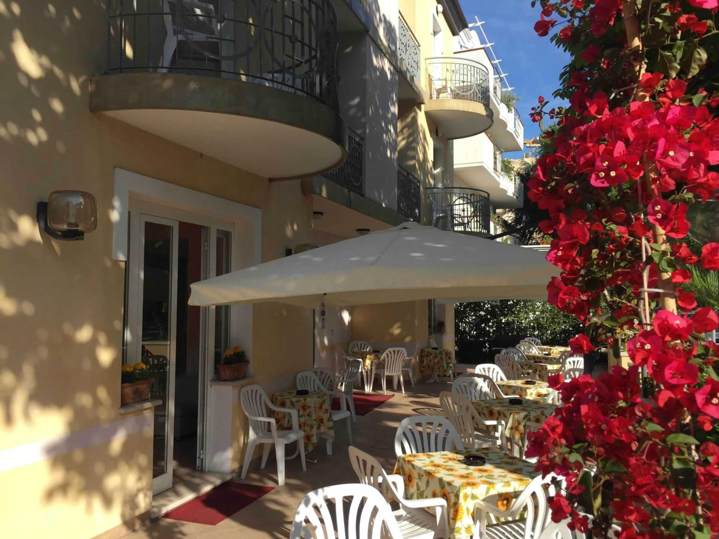 Patio in Hotel Monti