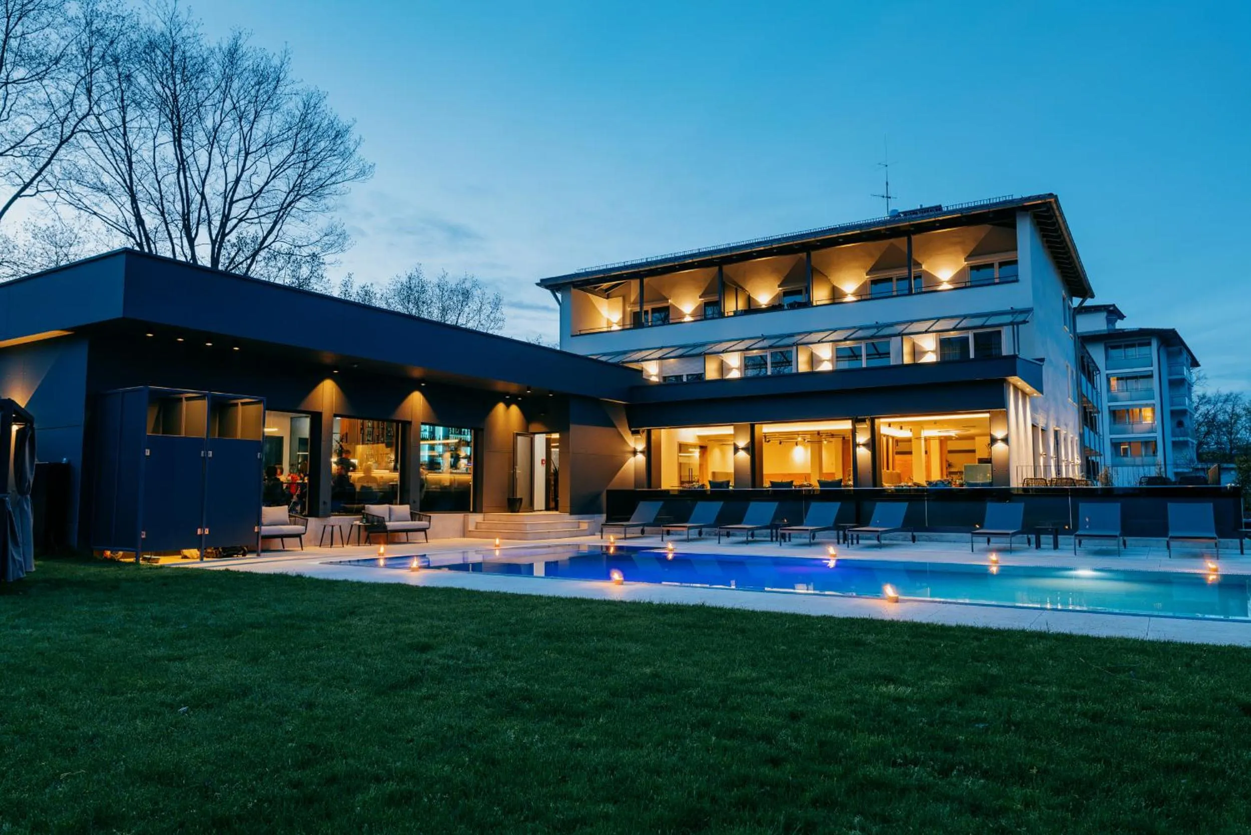 Property building in Aqua Blu Hotel