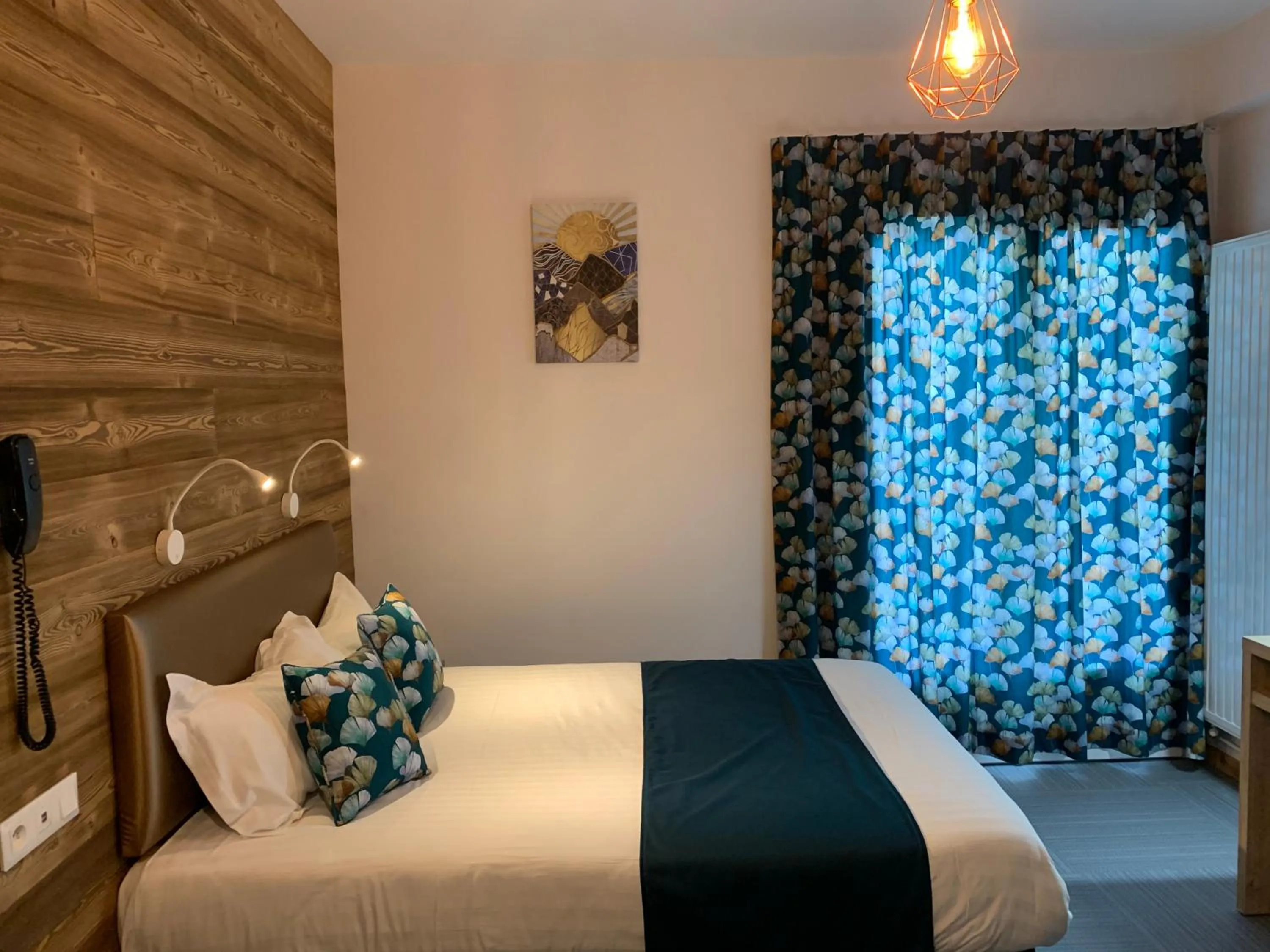 Bed in Hôtel Lacour