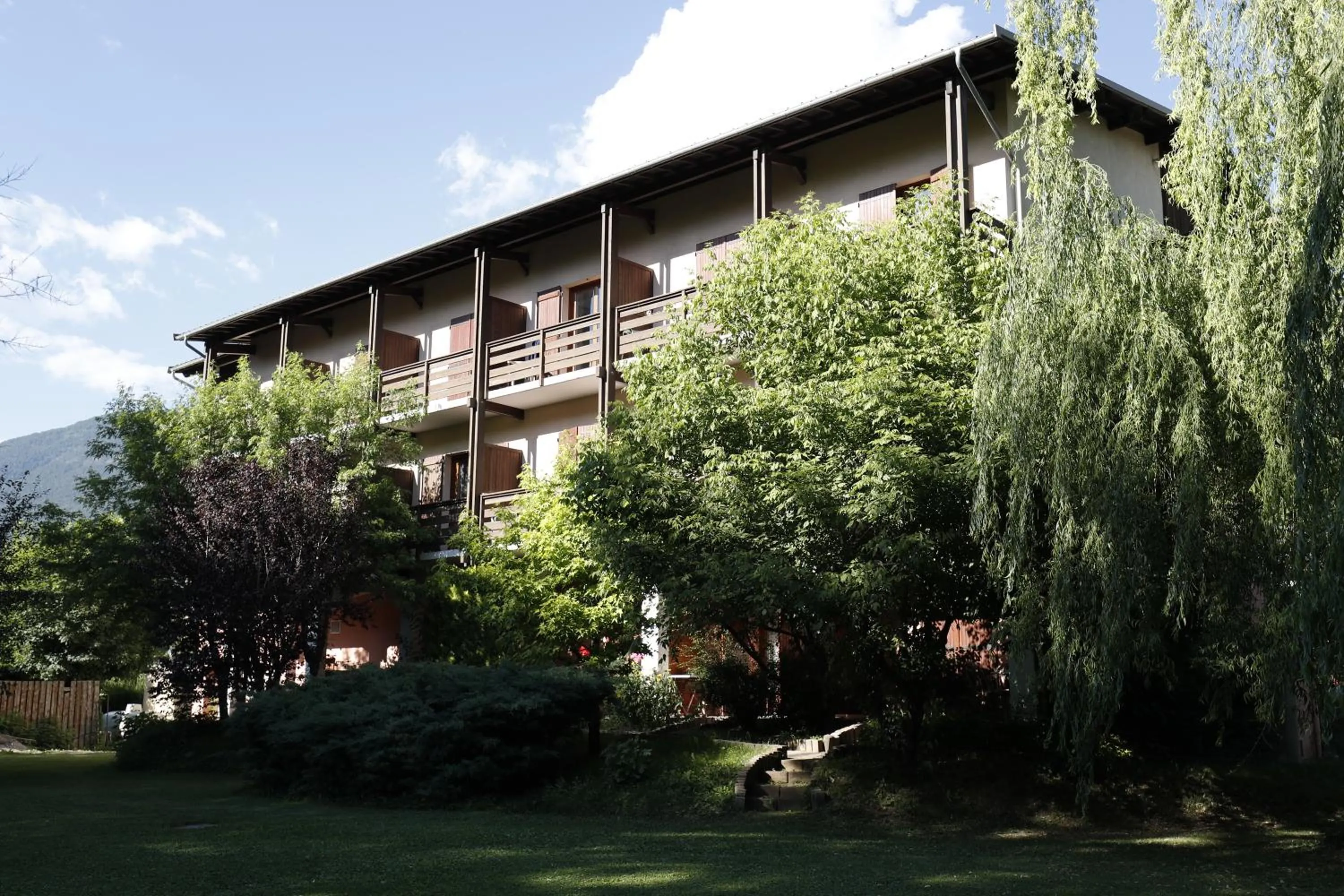 Property building in Hôtel Lacour