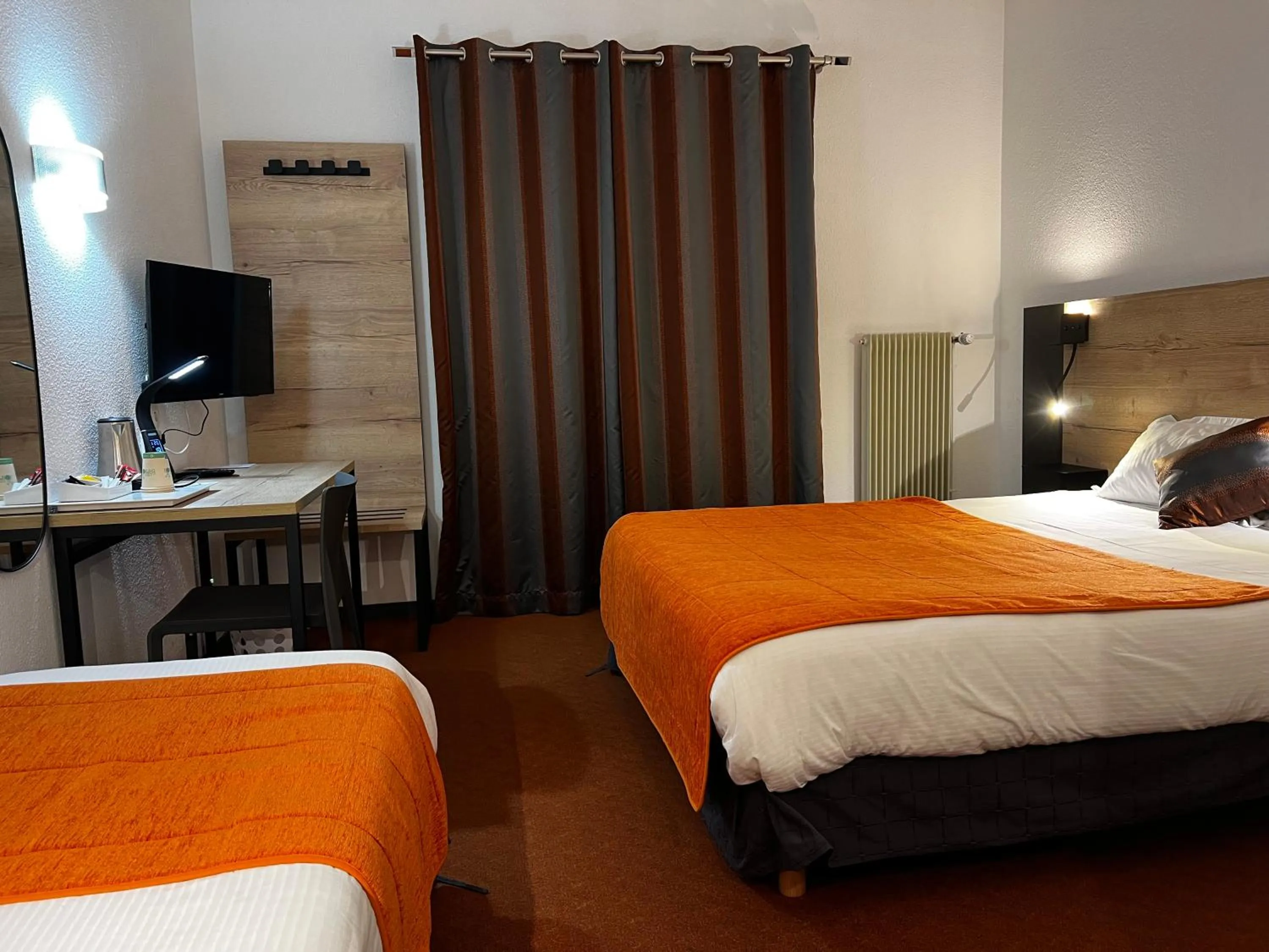 Bedroom, Bed in Hôtel Lacour