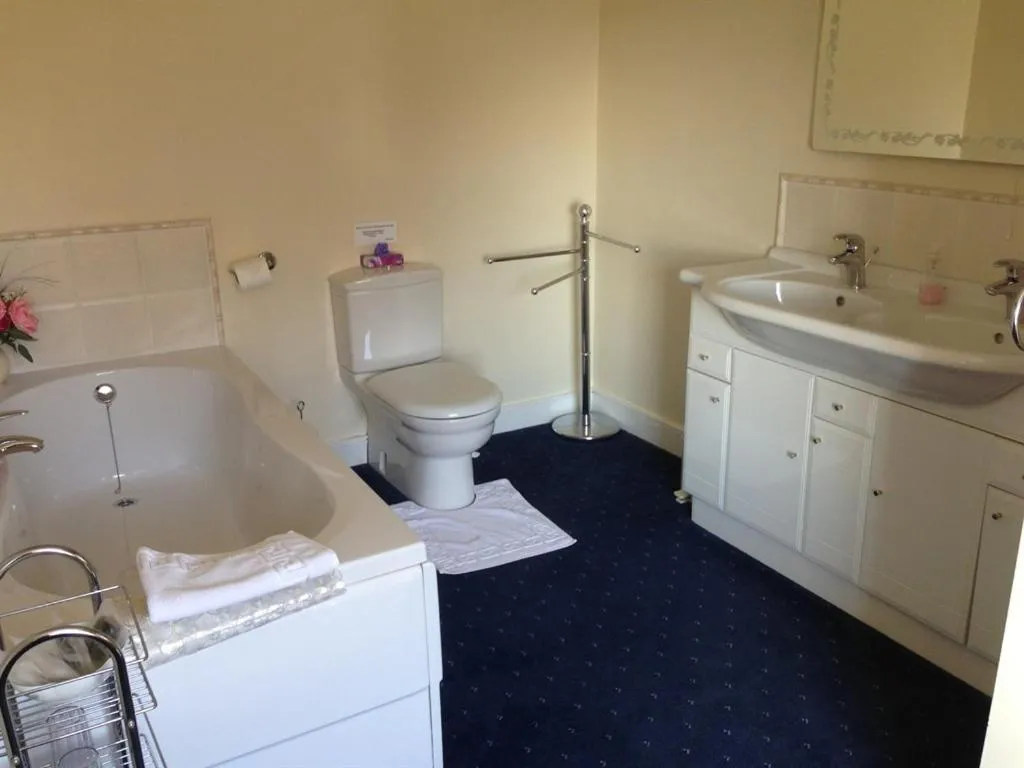 Bathroom in Double-Gate B&B