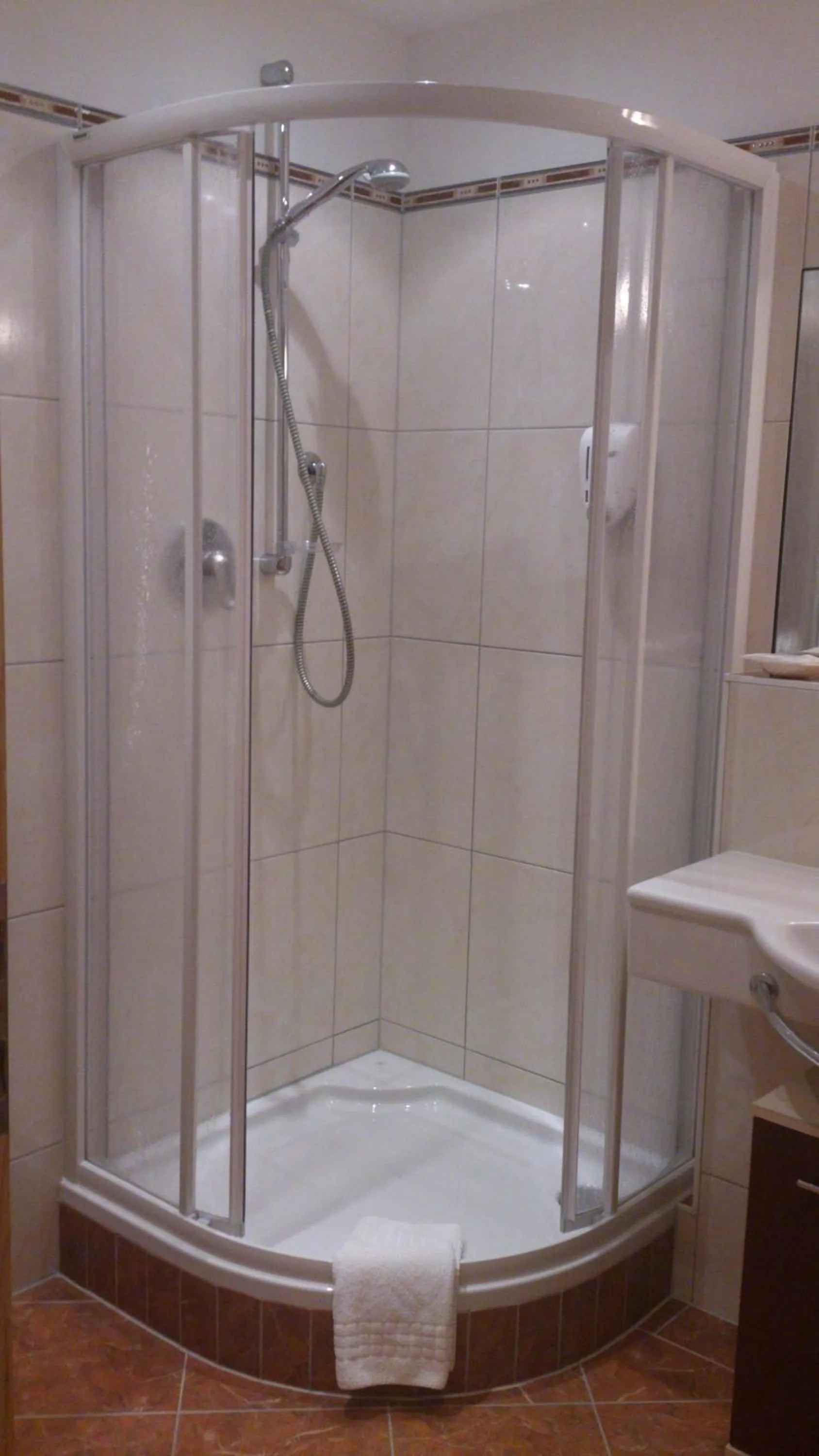 Shower in Hotel Sportalm