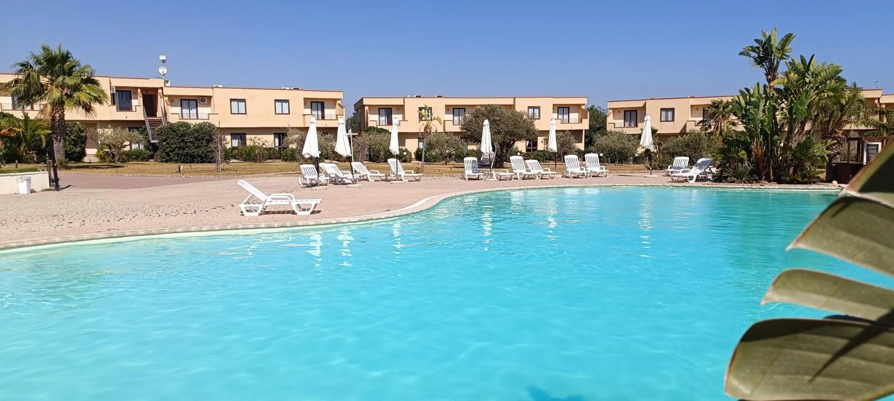 Swimming pool in Desusino Residence & Hotel