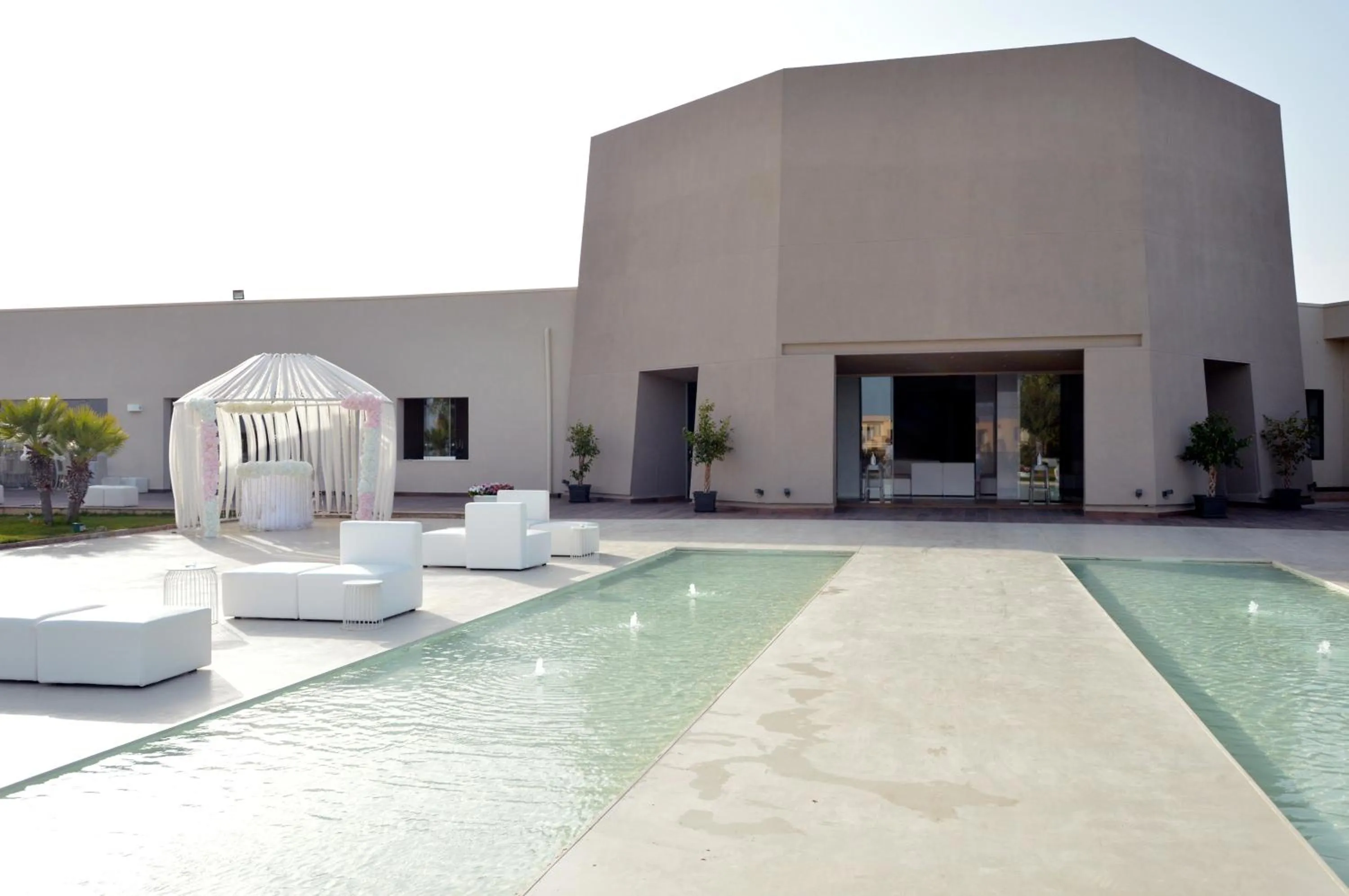 Property building in Desusino Residence & Hotel