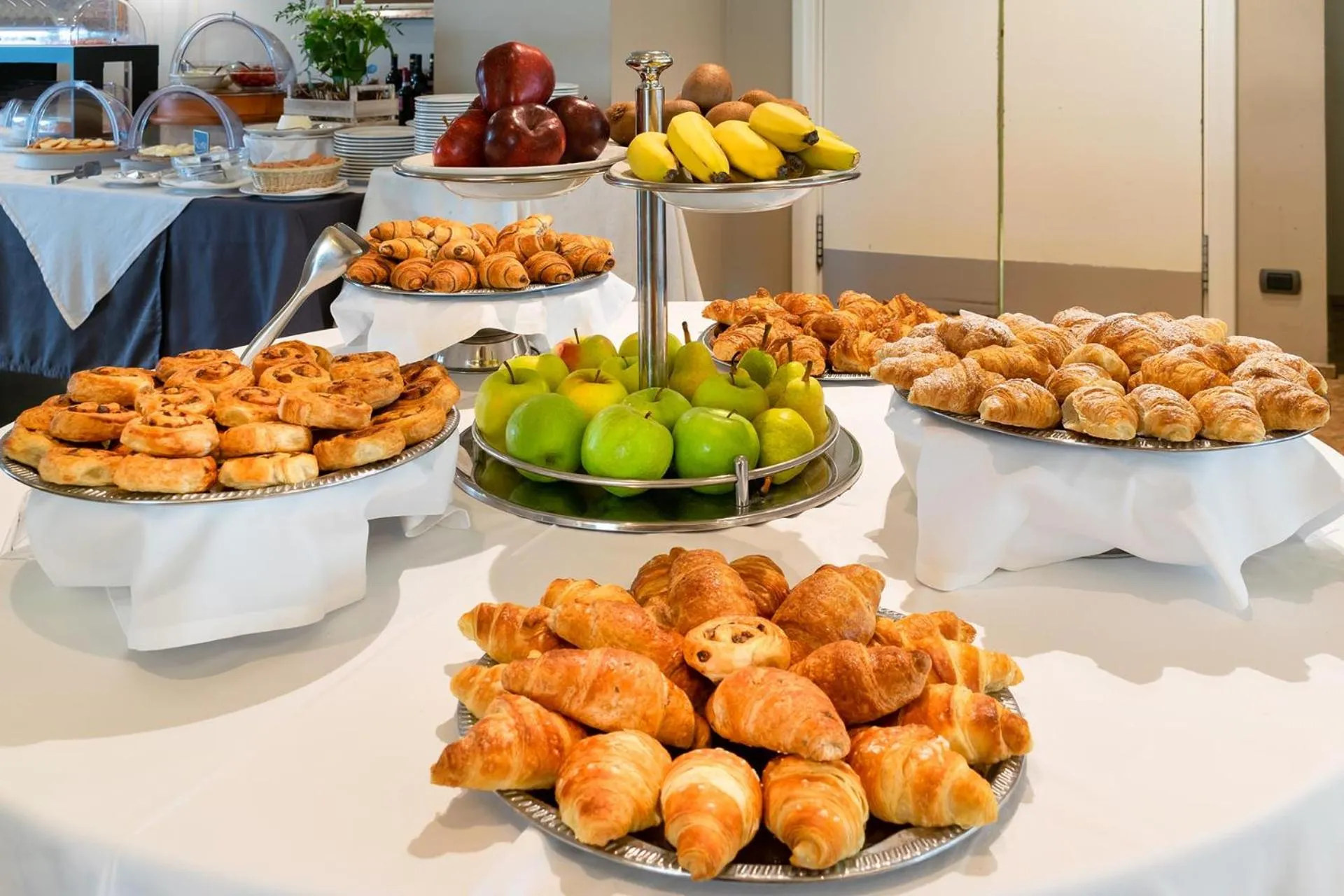 Breakfast in Desusino Residence & Hotel