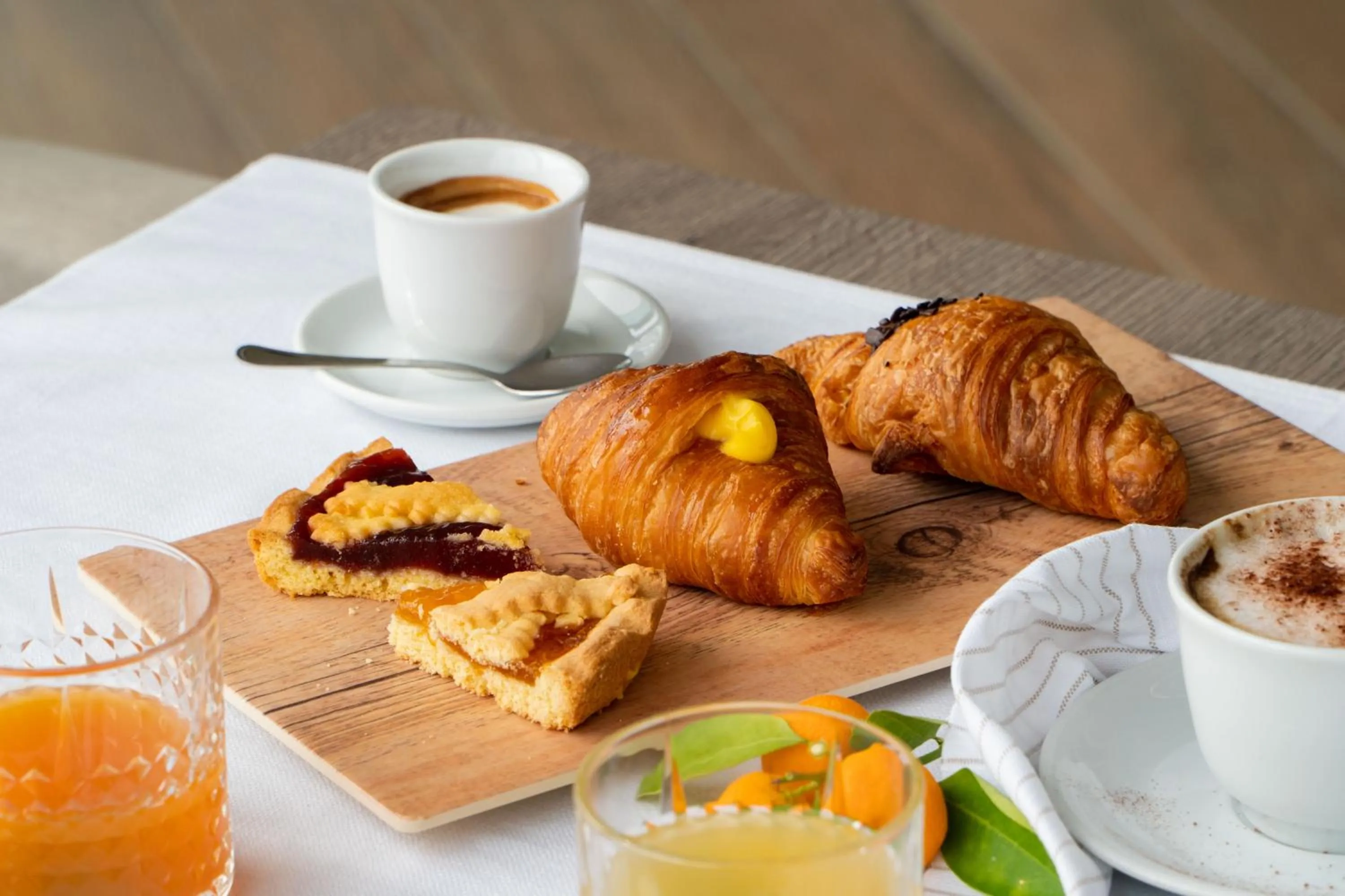 Breakfast in Hotel Alda