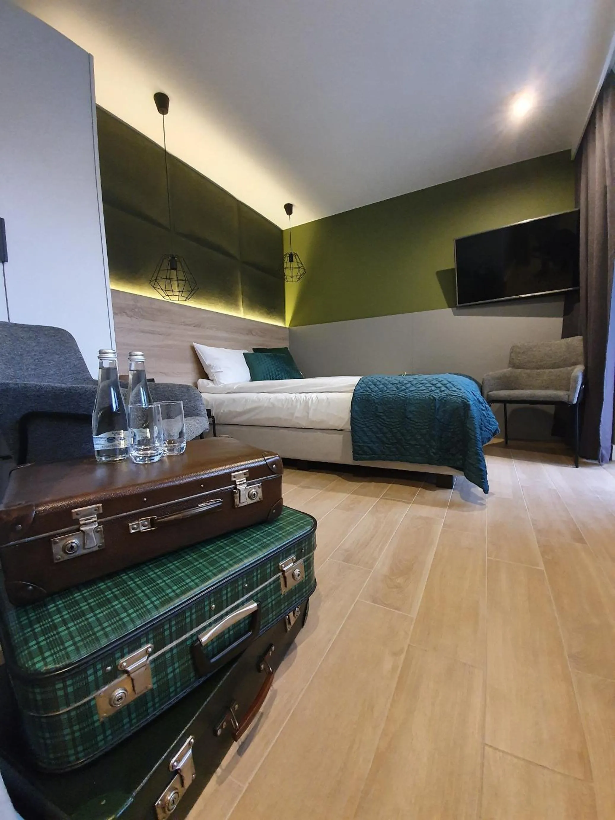 Bed in Walizka Wspomnień