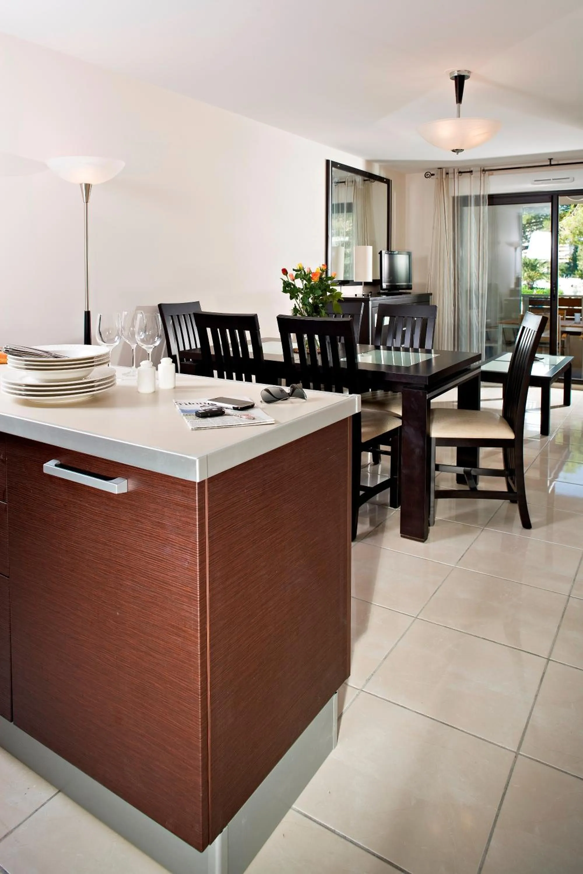 Dining area in Vacancéole - Résidence Carré Marine