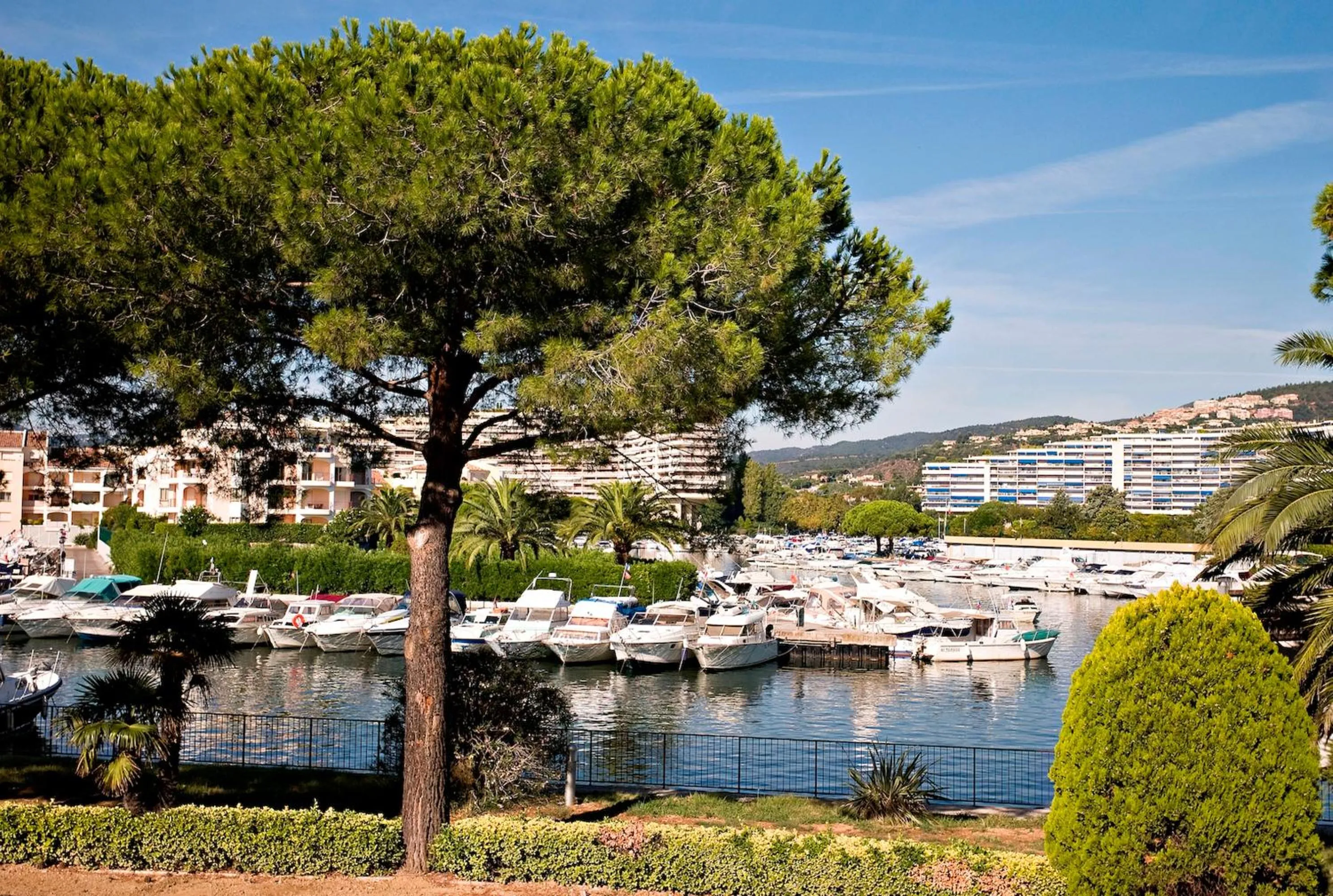 Nearby landmark in Vacancéole - Résidence Carré Marine