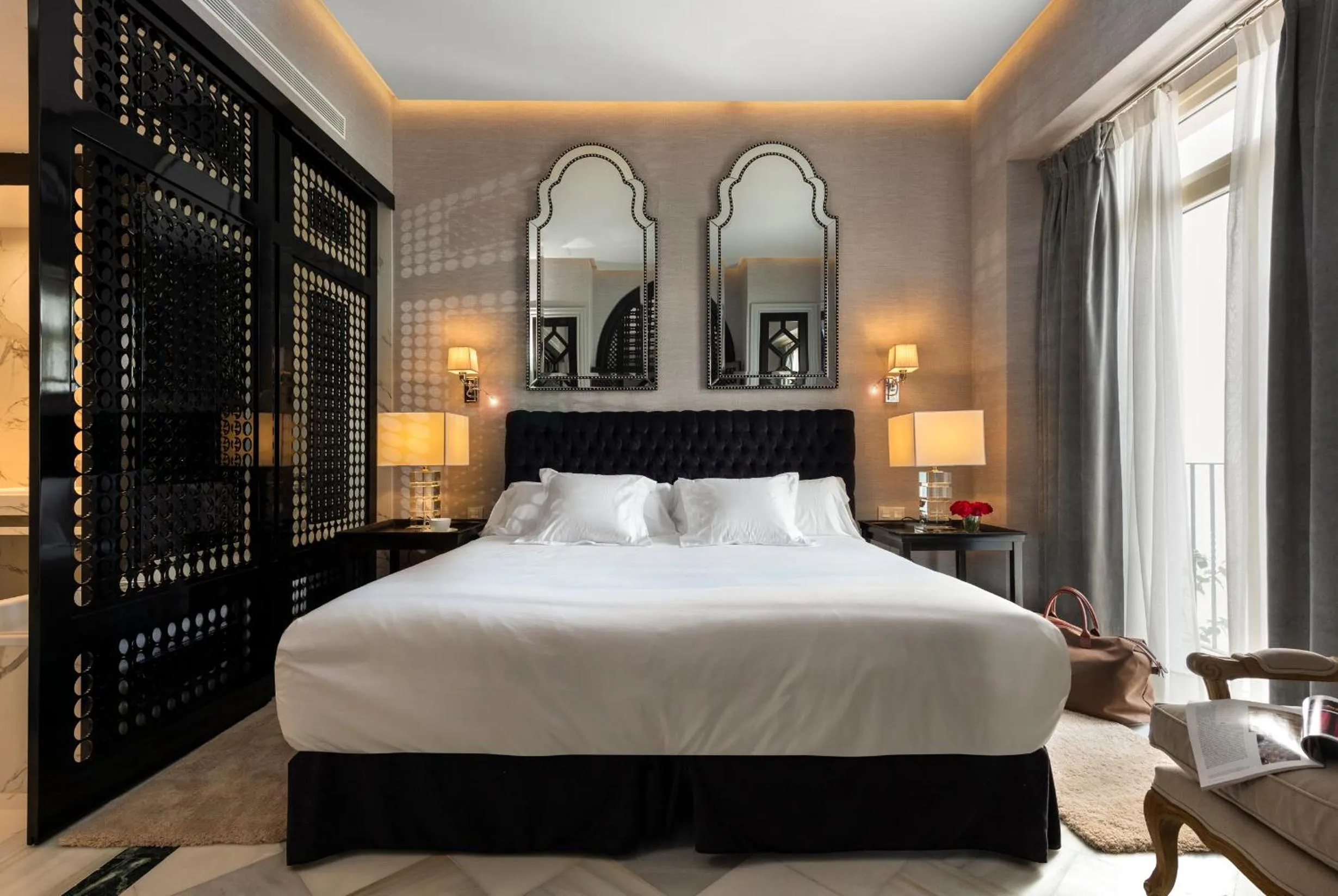 Bed in Casa de Triana Luxury Suites by Casa del Poeta