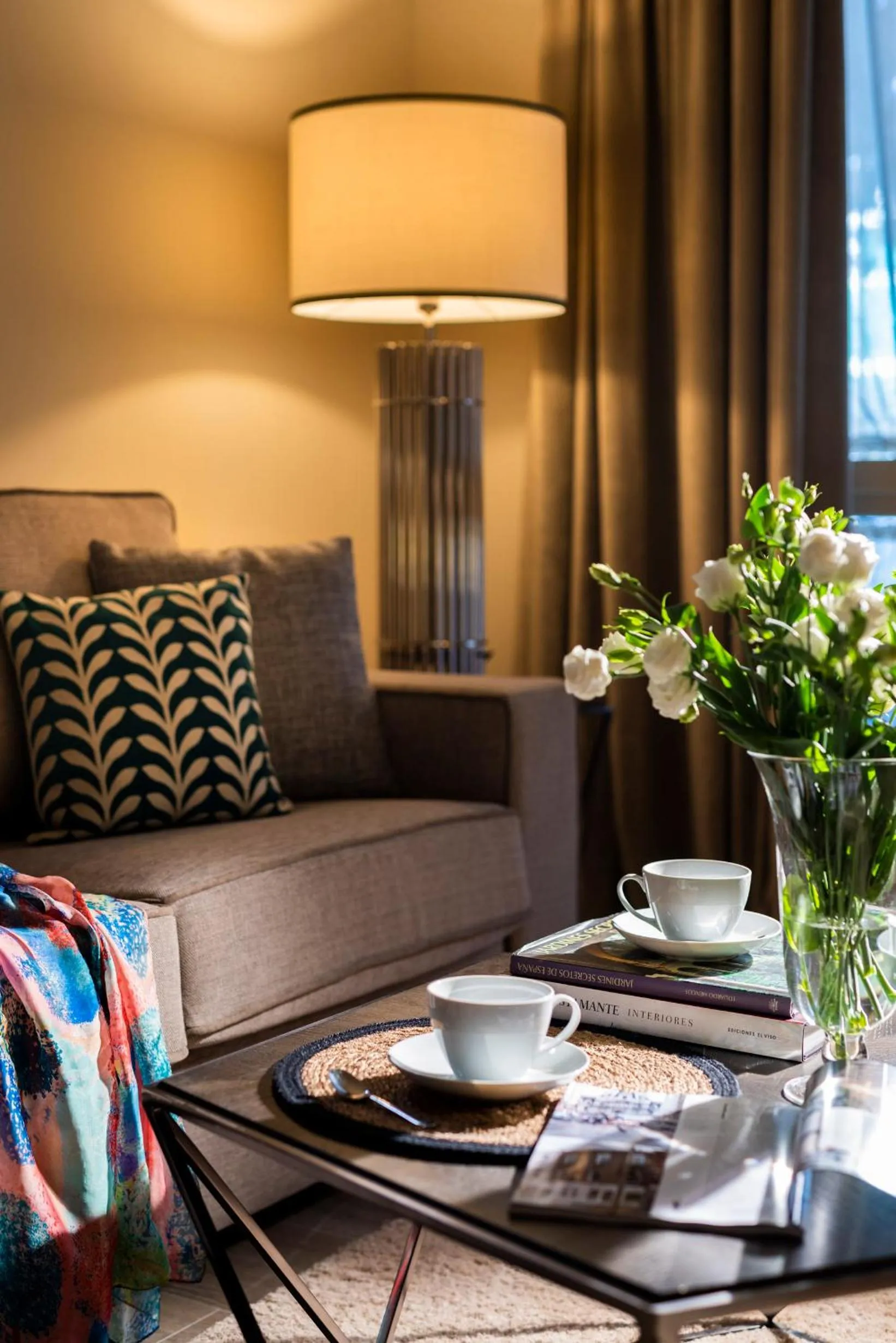 Living room in Casa de Triana Luxury Suites by Casa del Poeta