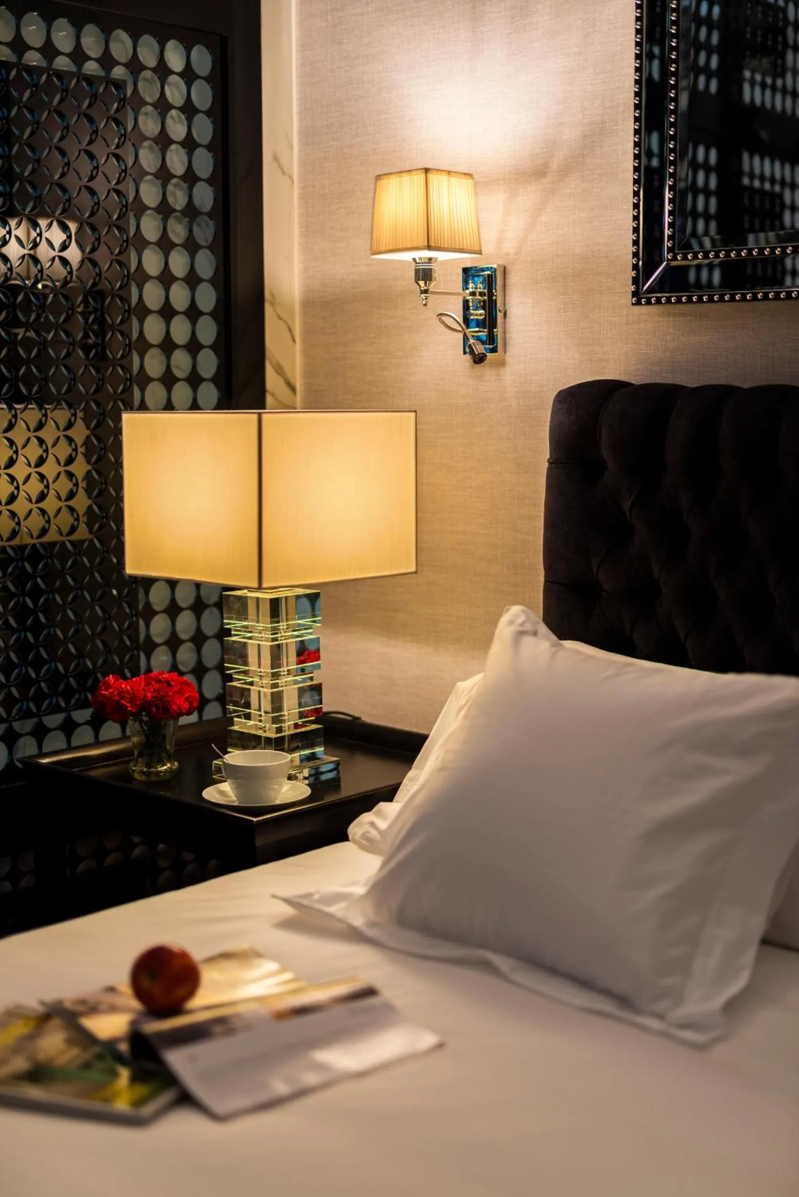 Bed in Casa de Triana Luxury Suites by Casa del Poeta