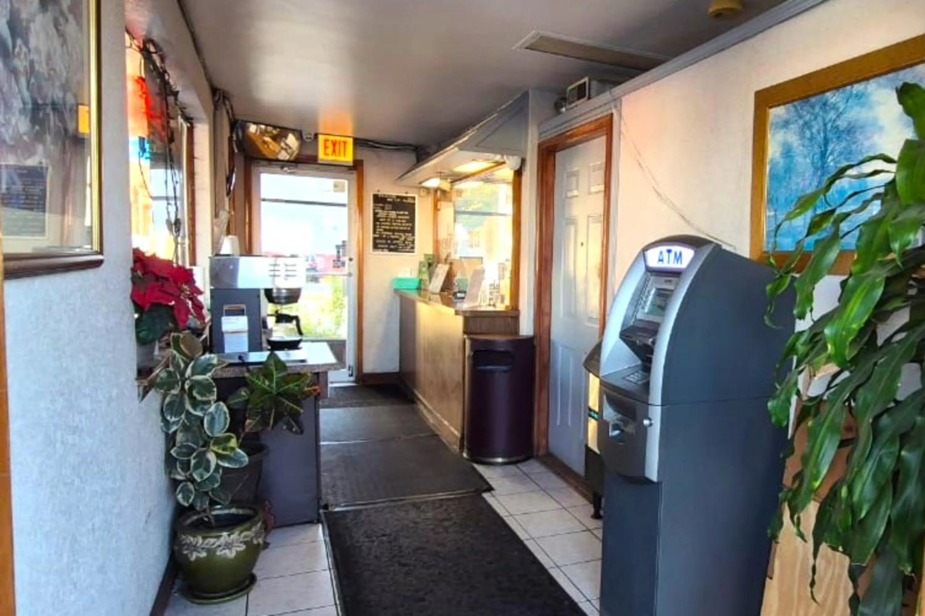 ATM in Motel Edgebrook Chicago North Shore By Oyo