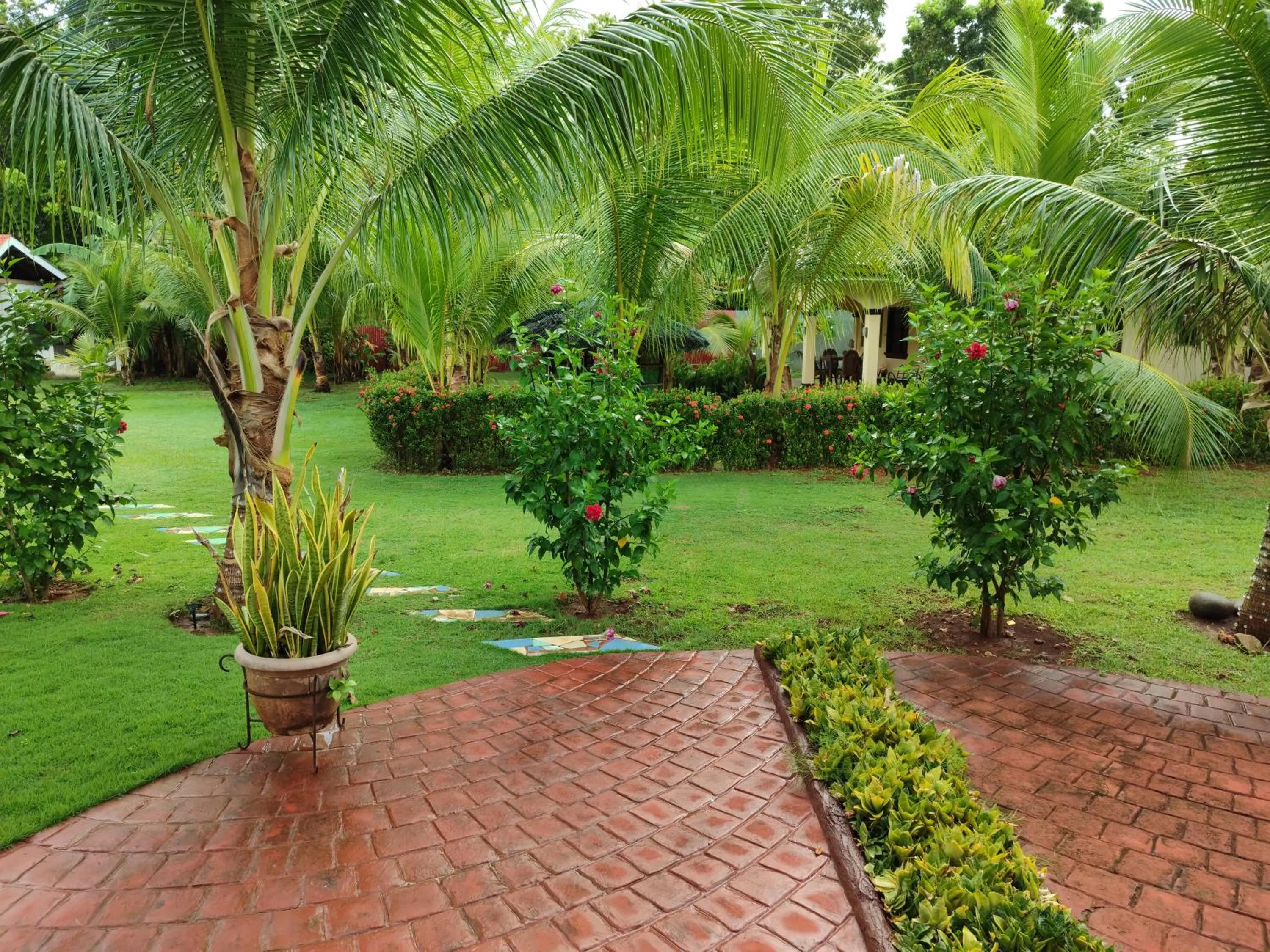 E&N Paradise Island Resort