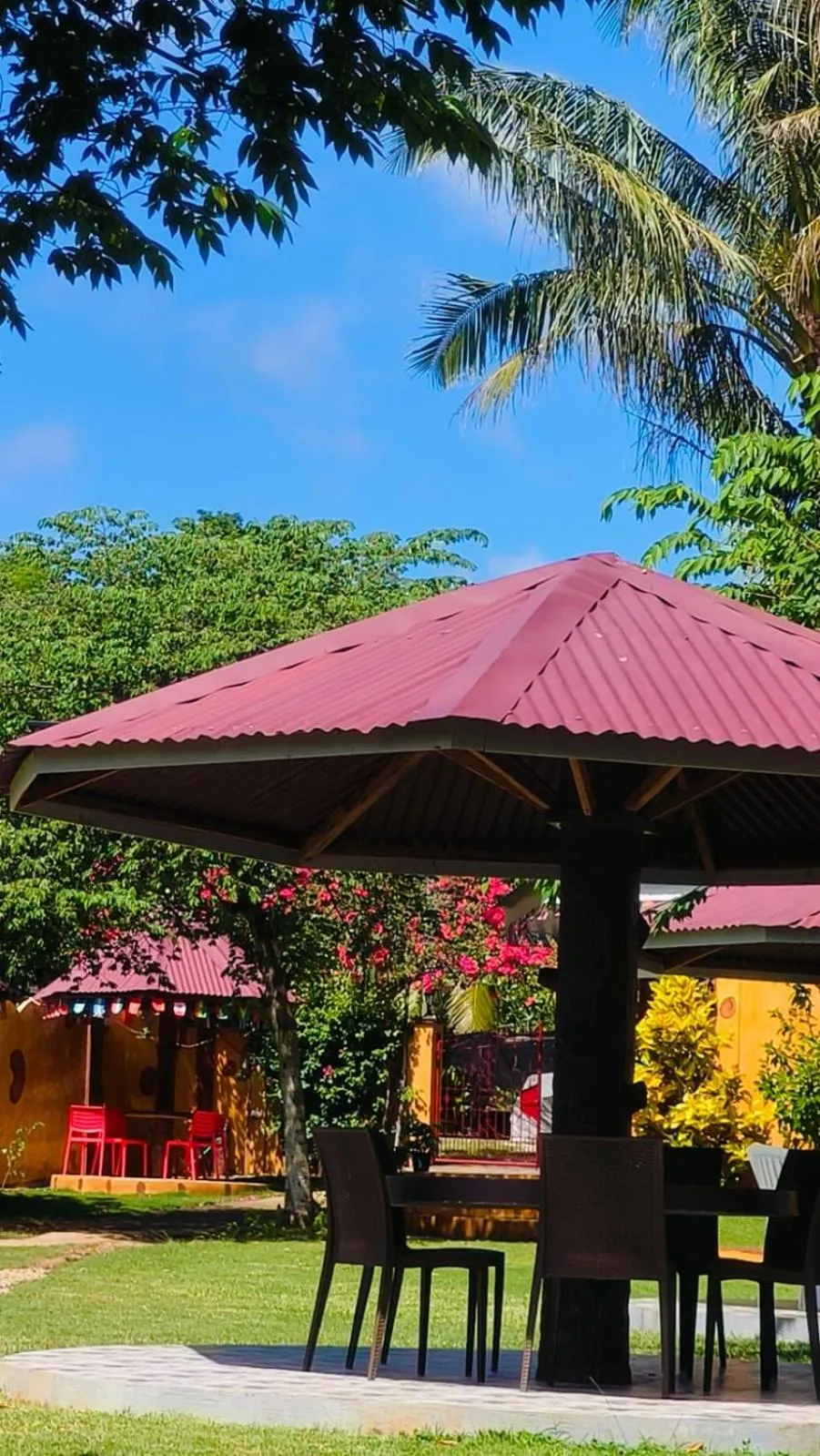 E&N Paradise Island Resort