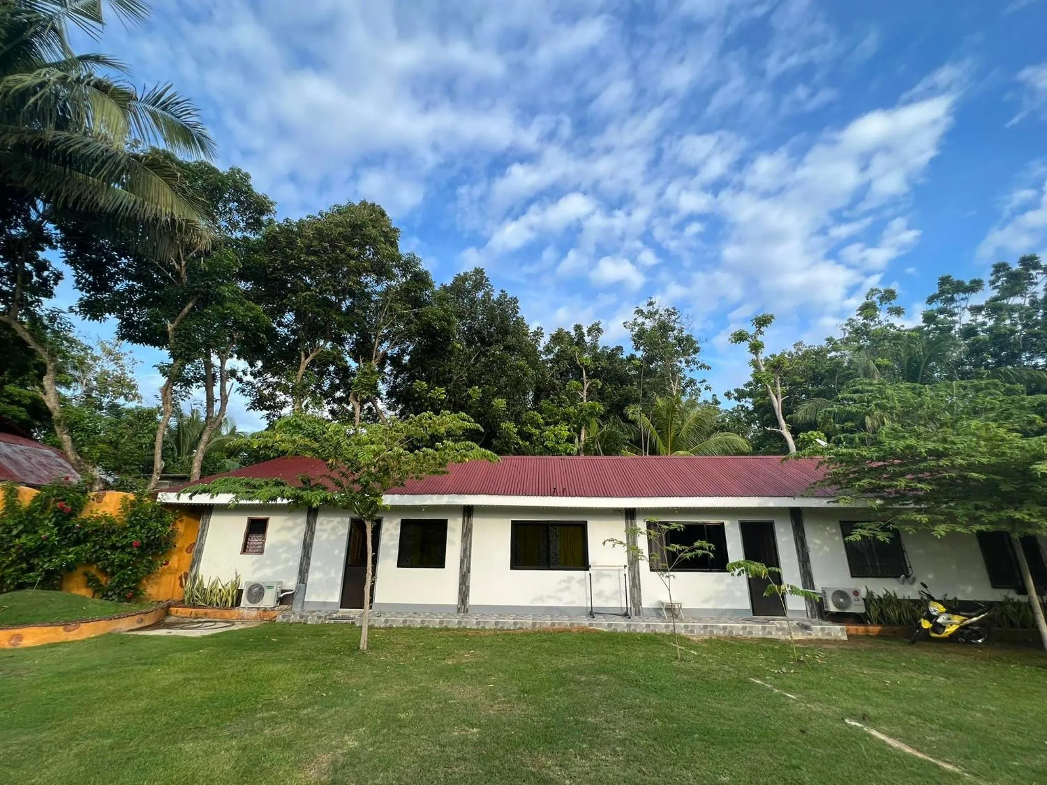 E&N Paradise Island Resort